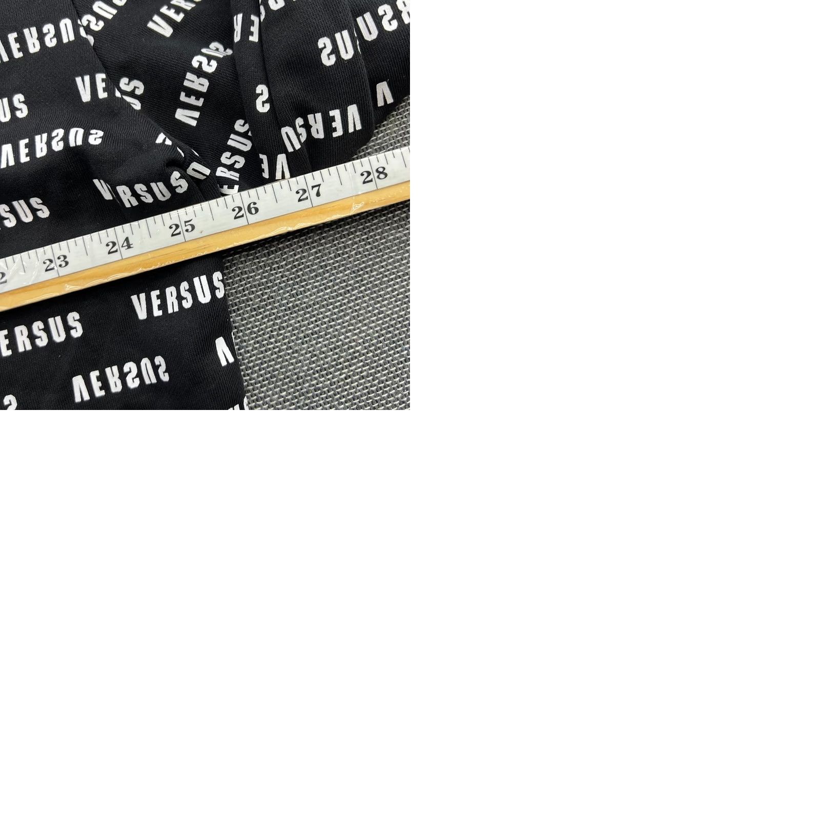 Versace Versace Versus Hoodie Sweatshirt 2XL Drawstrings AOP Spellout Black White Mens Pullover Hooded Pockets Cotton Canvas Long Sleeve Round Neck NY Style Size US XXL / EU 58 / 5 - 10 Thumbnail