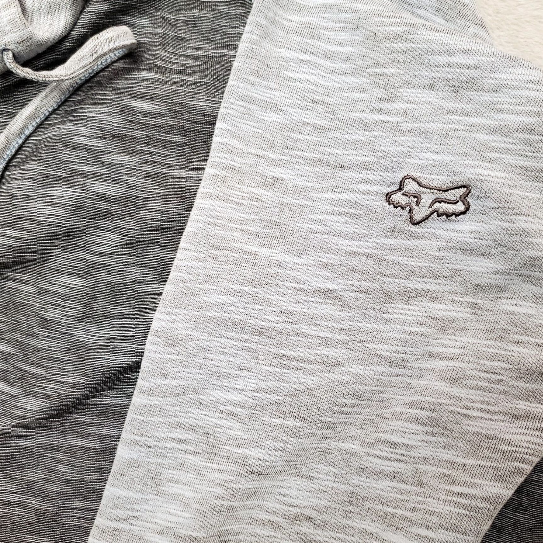 Vintage Fox Hoodie Shirt Womens Large Gray Hooded Lightweight Skate Outdoor Pullover Size L / US 10 / IT 46 - 6 Thumbnail
