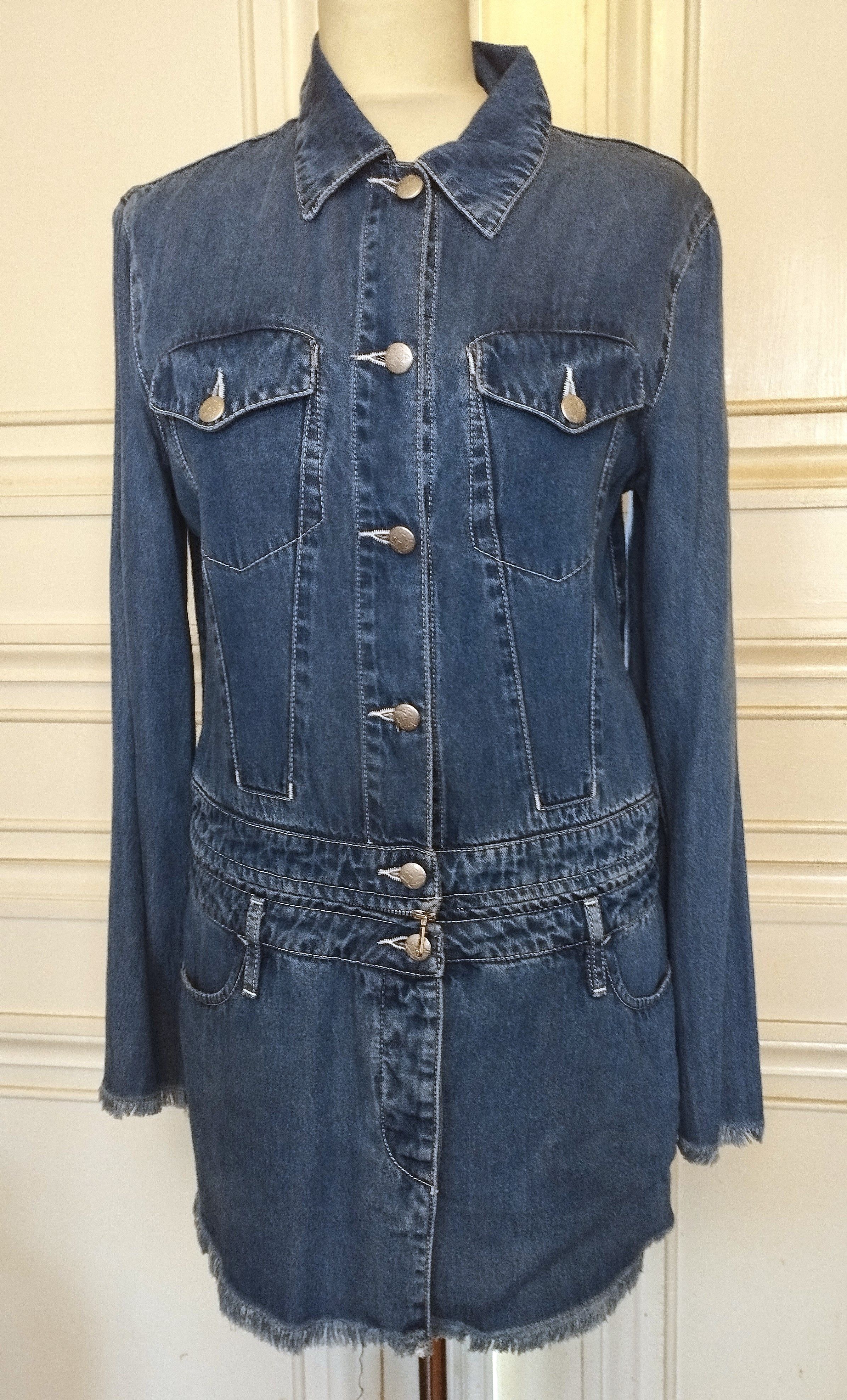Jean Paul Gaultier Jean Paul Gaultier 4 piéces en 1 Collector T M Size M / US 6-8 / IT 42-44 - 1 Thumbnail