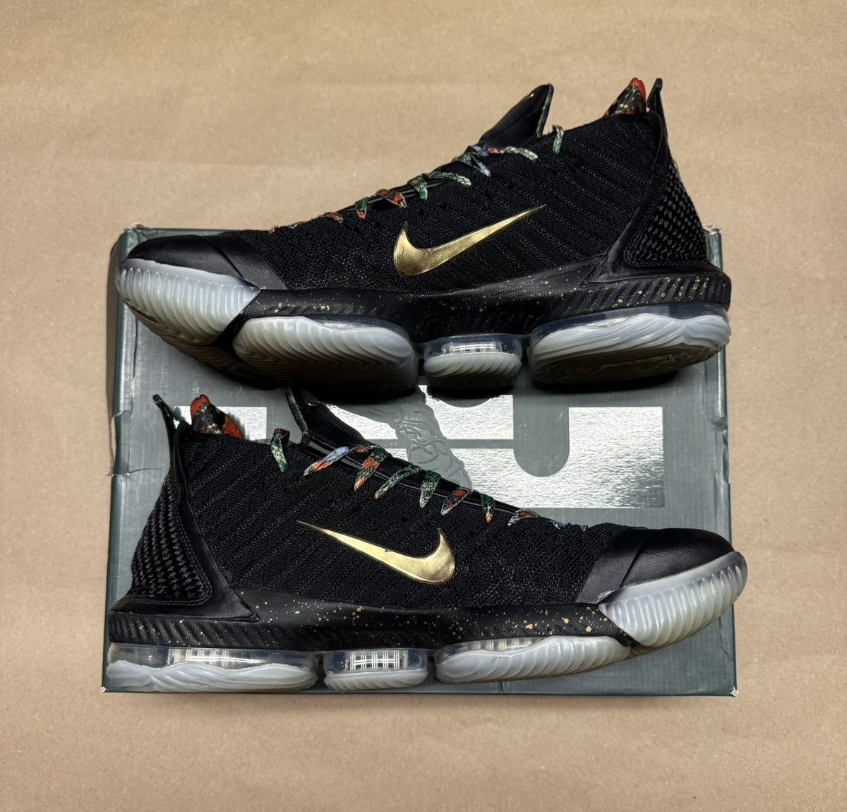 Nike Nike Air Lebron 16 KC Watch Men’s basketball shoes size 14! Size US 14 / EU 47 - 2 Thumbnail