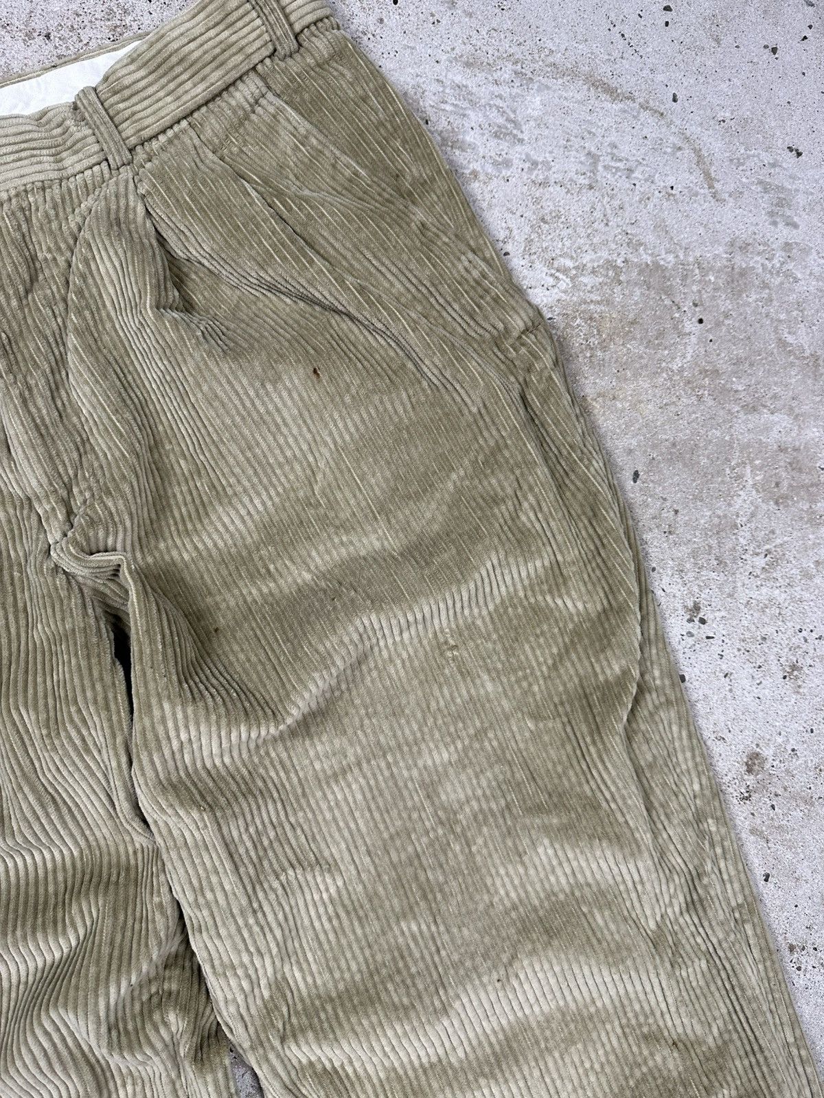 Yves Saint Laurent Vintage 90s Yves Saint Laurent Baggy Corduroy Beige Pants Size US 34 / EU 50 - 9 Thumbnail