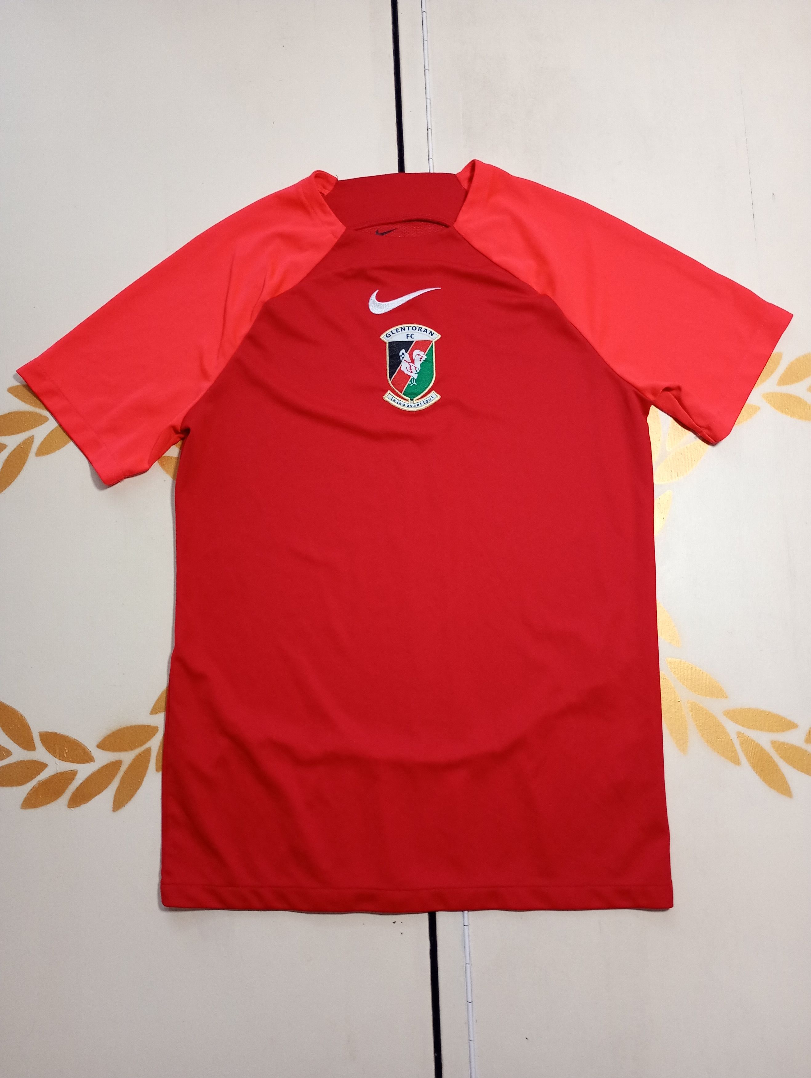Nike Nike Glentoran FC Training Jersey 2022-2023 Size US M / EU 48-50 / 2 - 1 Thumbnail