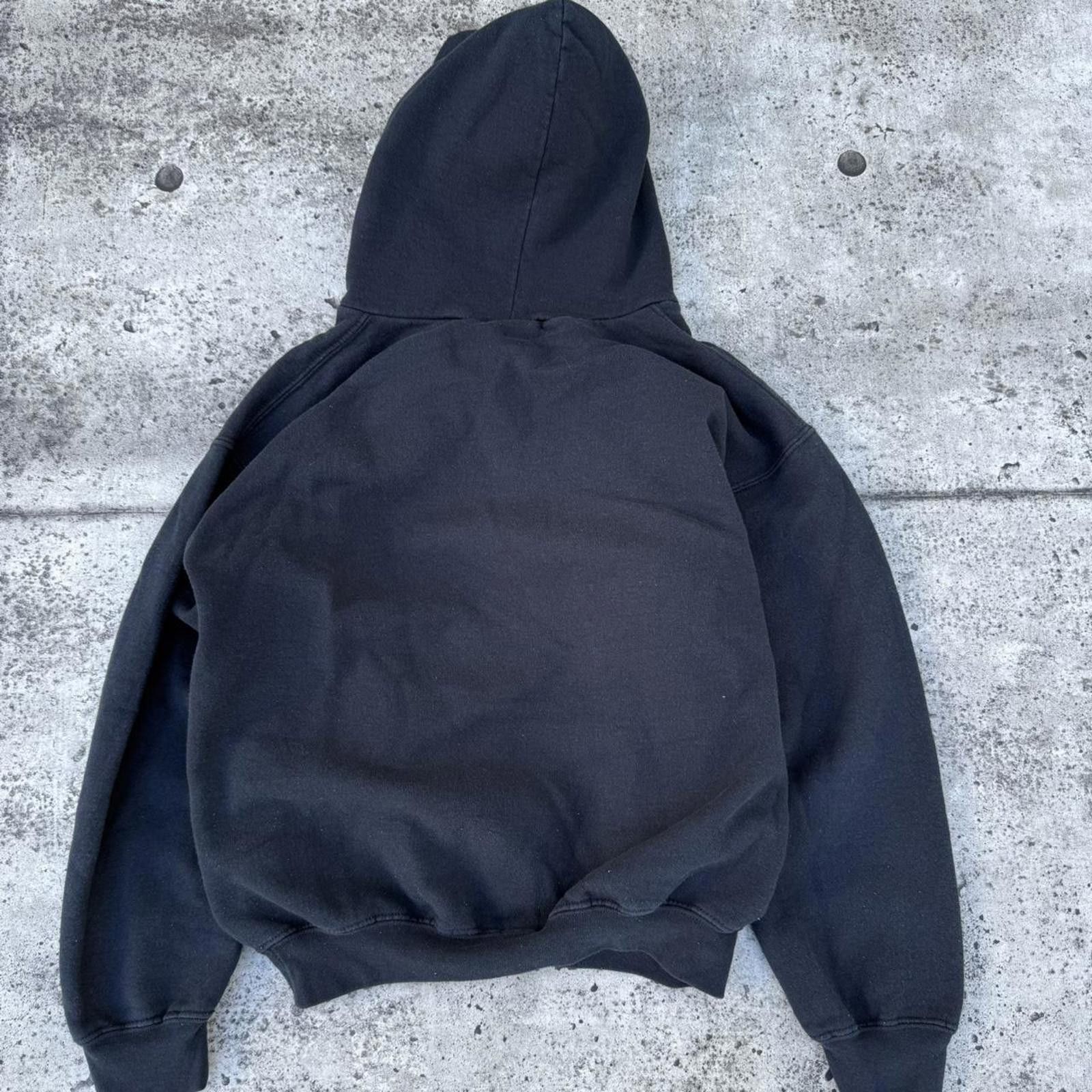 Gildan Y2K black hoodie sweatshirt Size US M / EU 48-50 / 2 - 2 Thumbnail