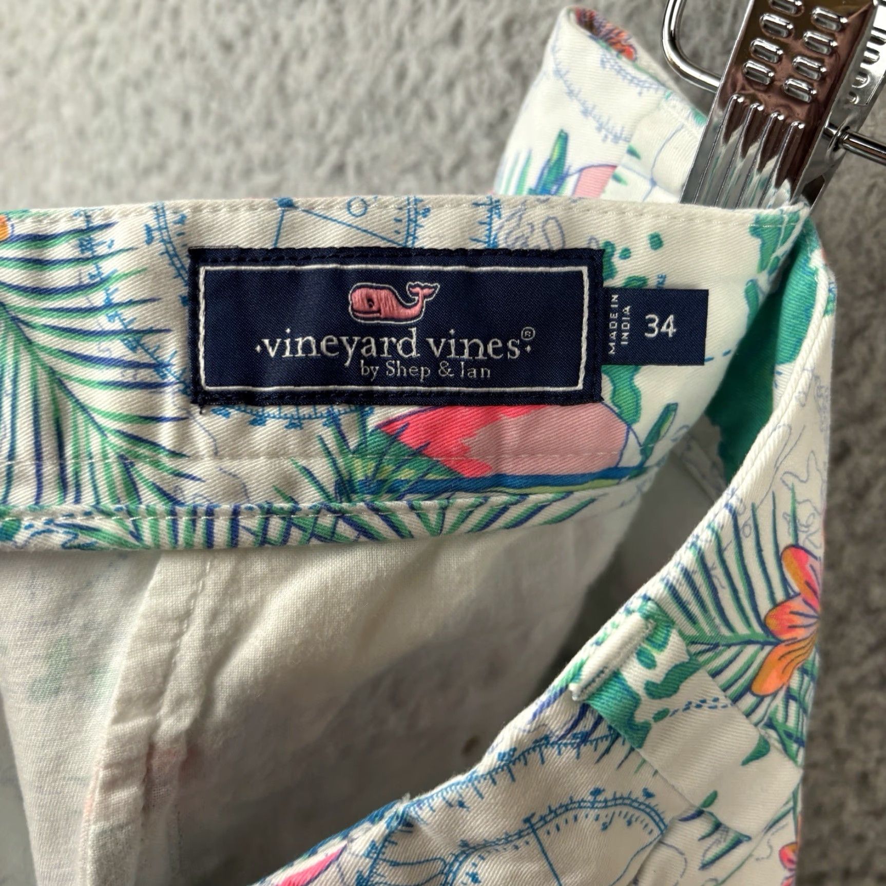 Vineyard Vines Vineyard Vines Shorts Mens 34 Floral Print Sailboat Preppy 7" Inseam Chino Cotton Spandex White Mens Regular Vintage: No Size US 34 / EU 50 - 6 Thumbnail