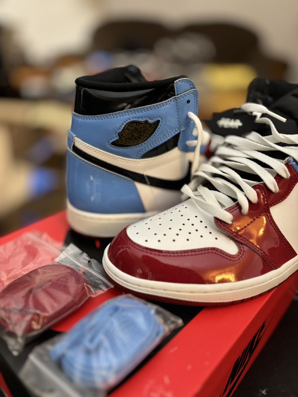 Jordan Brand Air Jordan 1 Retro Fearless UNC Chicago Size US 10.5 / EU 43-44 - 3 Thumbnail