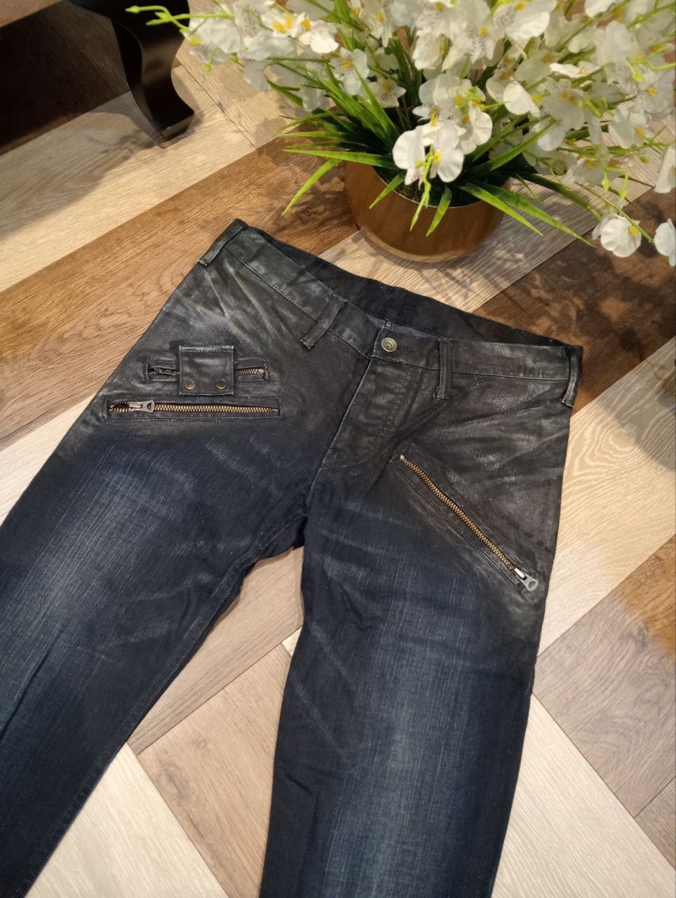 Le Grande Bleu (L.G.B.) VERY RARE L.G.B LE GRANDE BLEU MANIAC CORP WAXED DENIM JEANS Size US 30 / EU 46 - 3 Thumbnail