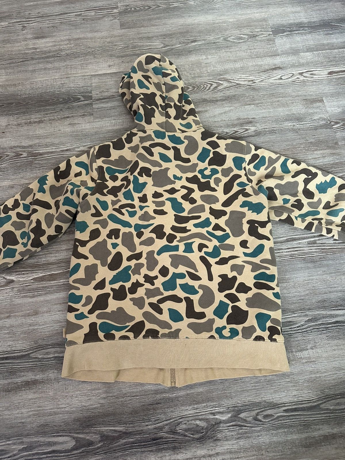 Stussy Stussy men’s camo lined zip up size L Size US L / EU 52-54 / 3 - 5 Thumbnail