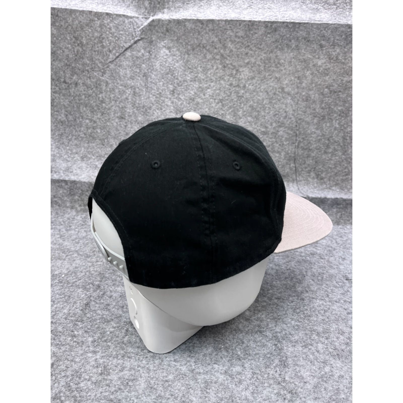 Obey OBEY Hat Cap Snap Back Adult One Size Black Gray 100% Cotton Outdoors Twill Mens Shirt Size ONE SIZE - 7 Thumbnail