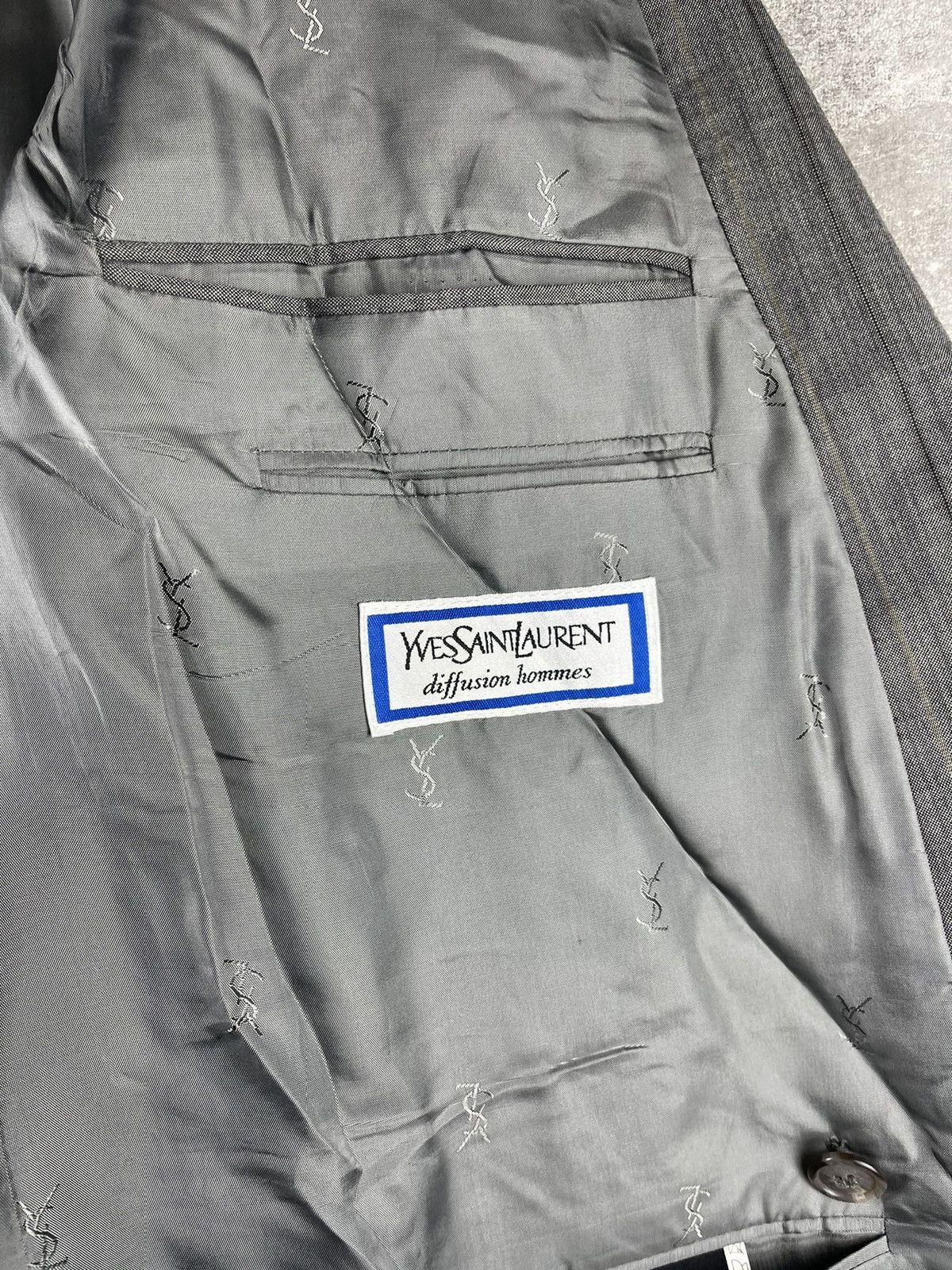 Yves Saint Laurent Yves Saint Laurent Difusion Hommes Double-Breasted Wool Suit Size 48R - 10 Thumbnail