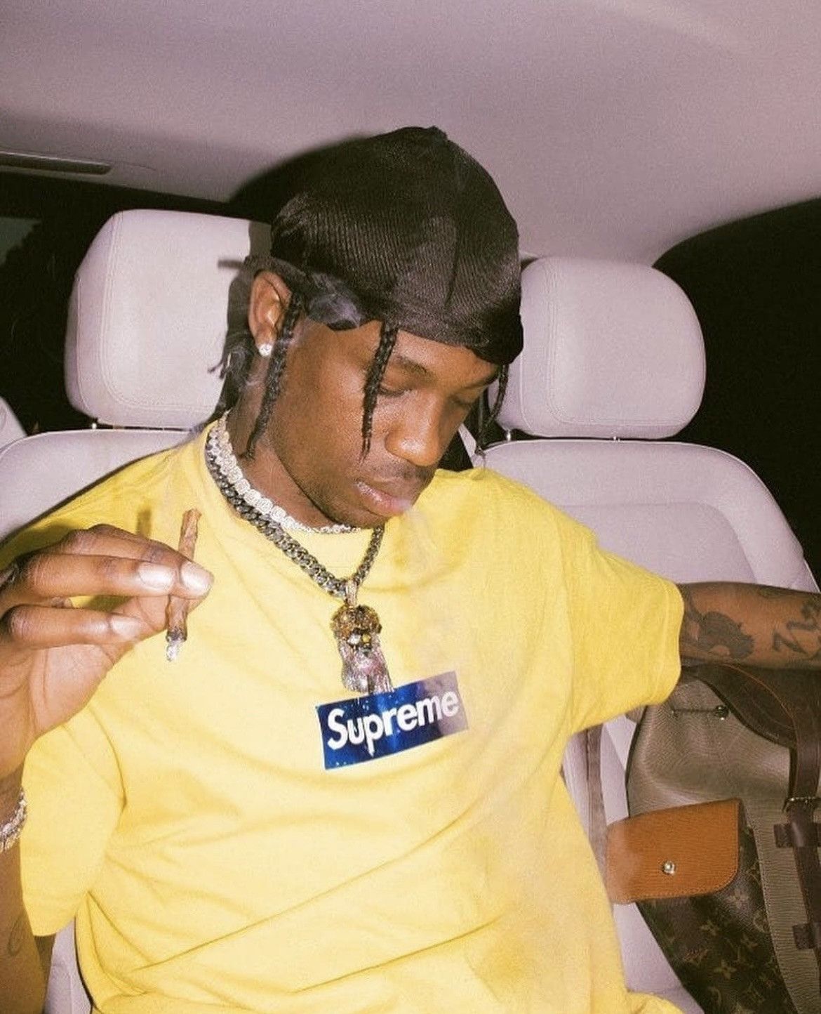 Supreme Supreme 2006 Holographic Box Logo Tee Blue On Yellow Size US XL / EU 56 / 4 - 7 Thumbnail