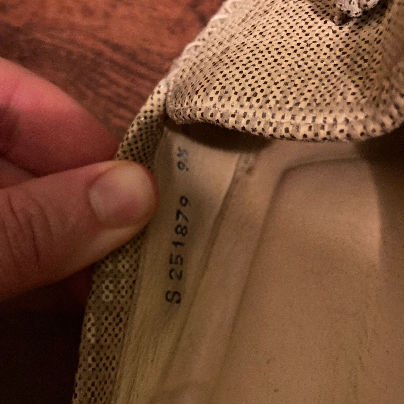 Stuart Weitzman Vintage Nude Stuart Weitzman Mules Snake Embossed leather Size US 9.5 / IT 39.5 - 2 Thumbnail