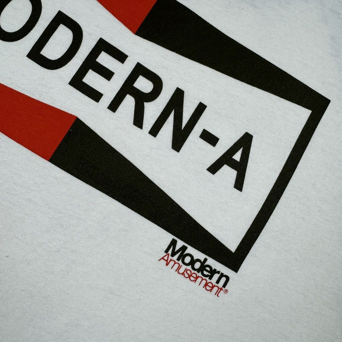 Modern Amusement Modern Amusement Raglan NASCAR Racing Car Graphic T-shirt Size US M / EU 48-50 / 2 - 11 Thumbnail