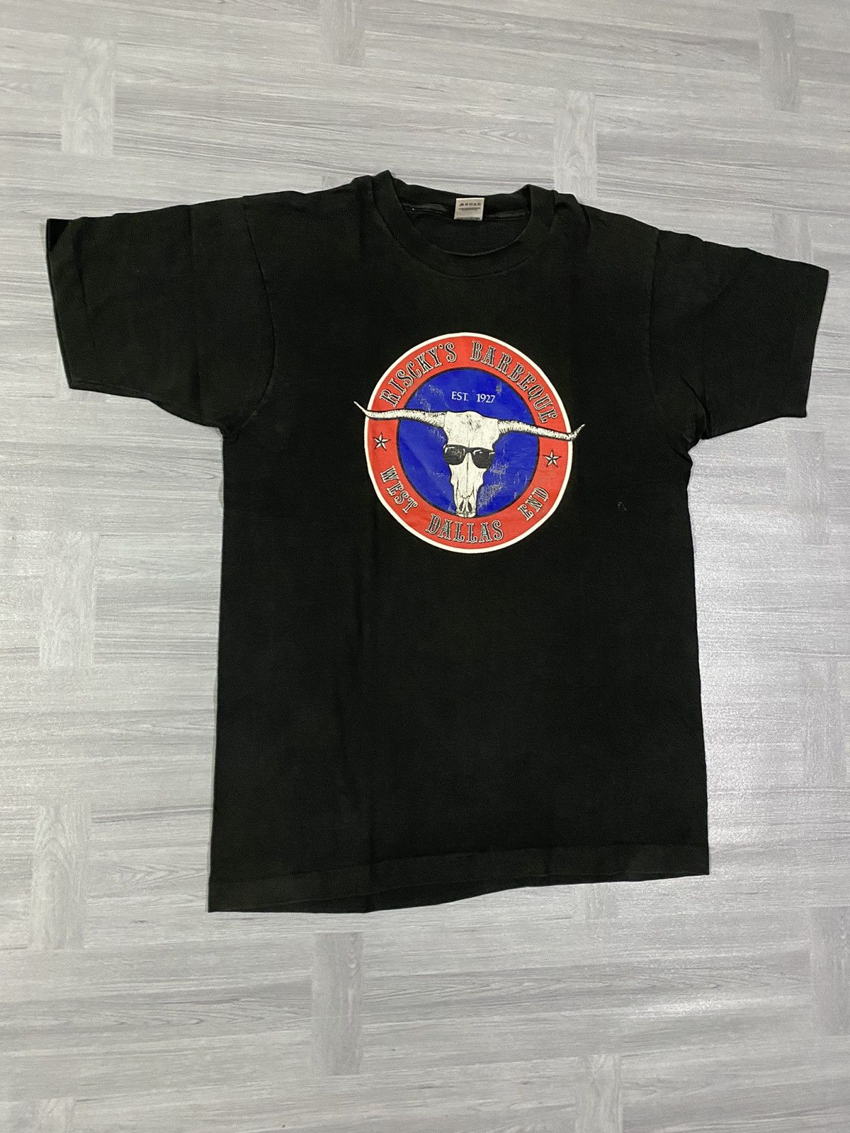 Vintage Vintage Riscky's Barbeque West Dallas End Texas BBQ Size US L / EU 52-54 / 3 - 3 Thumbnail