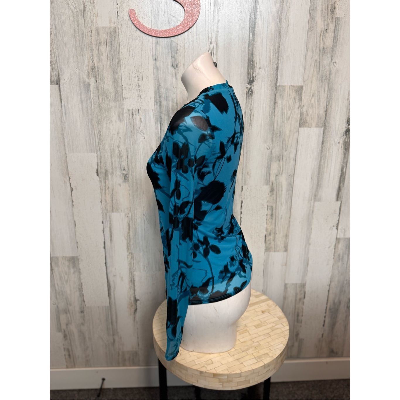 I.N.C INC International Concepts Blue Black Sheer Floral Mesh Top Size XS / US 0-2 / IT 36-38 - 3 Thumbnail