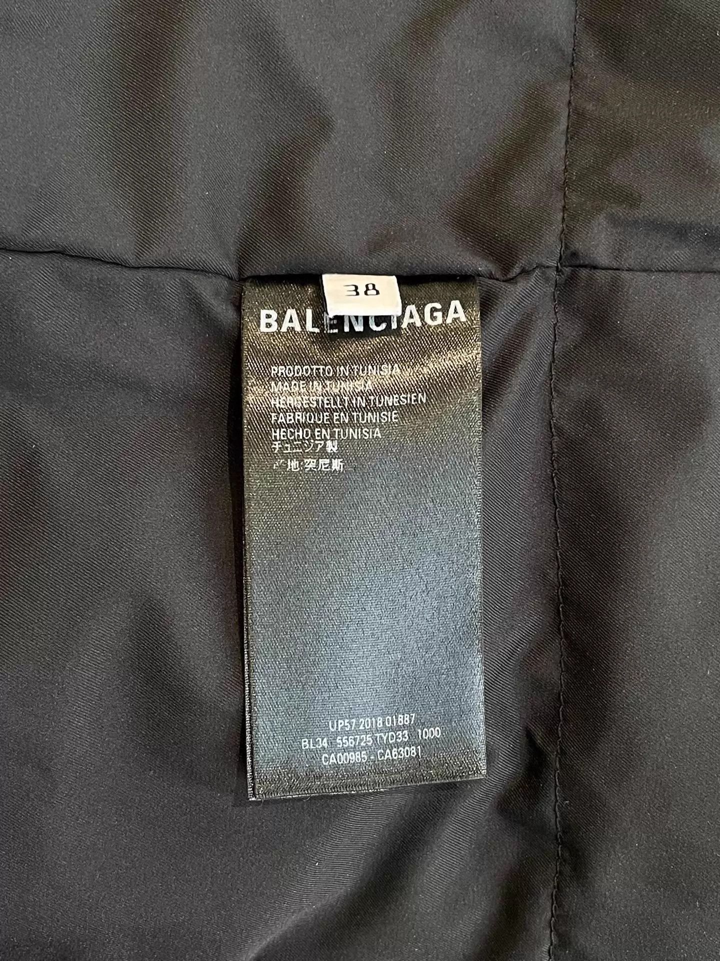 Balenciaga Balenciaga 38 black down jacket logo embroidered everyday Size XS / US 0-2 / IT 36-38 - 6 Thumbnail