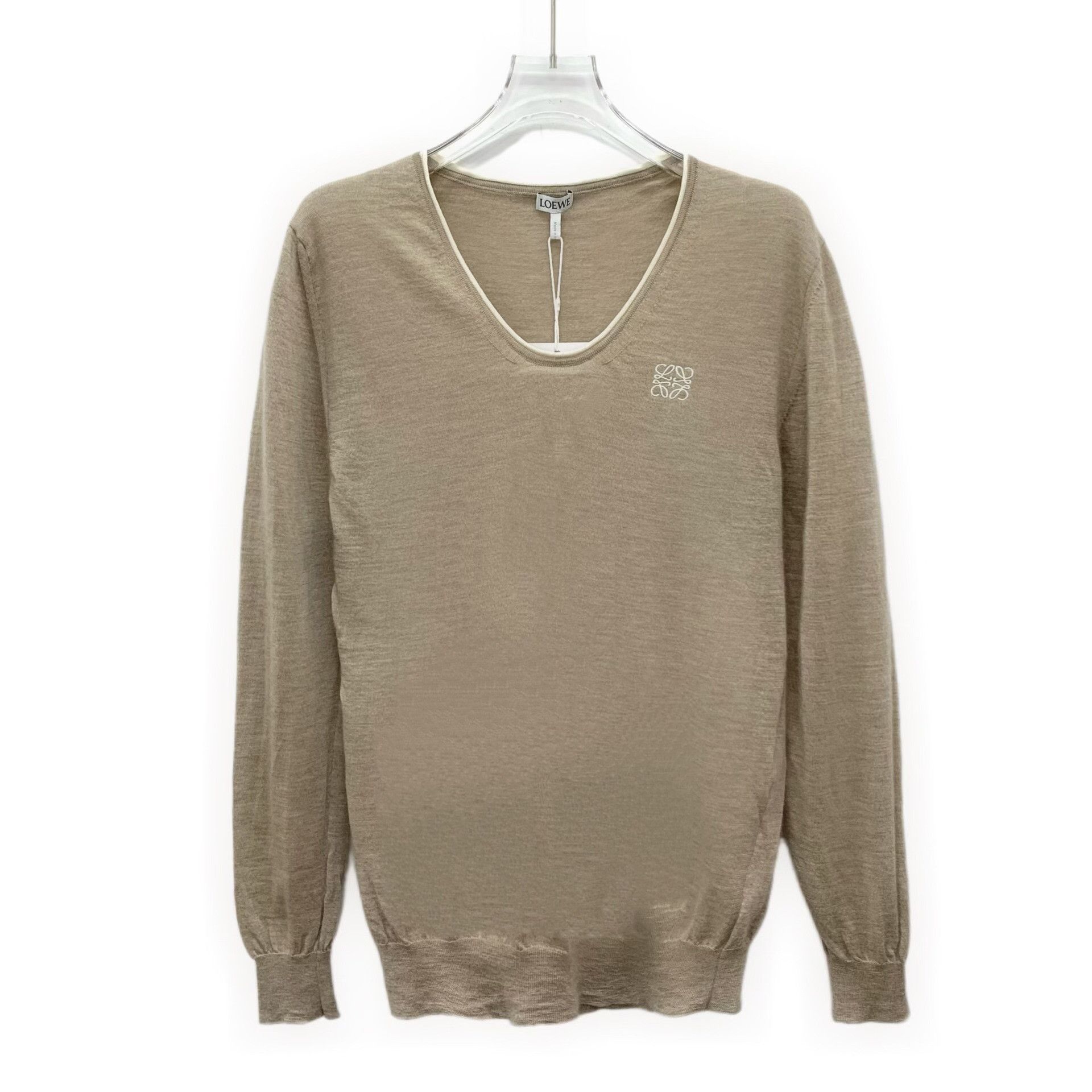 Loewe Loewe Cashmere Logo Embroidery V-Neck Sweater S Size US S / EU 44-46 / 1 - 1 Thumbnail
