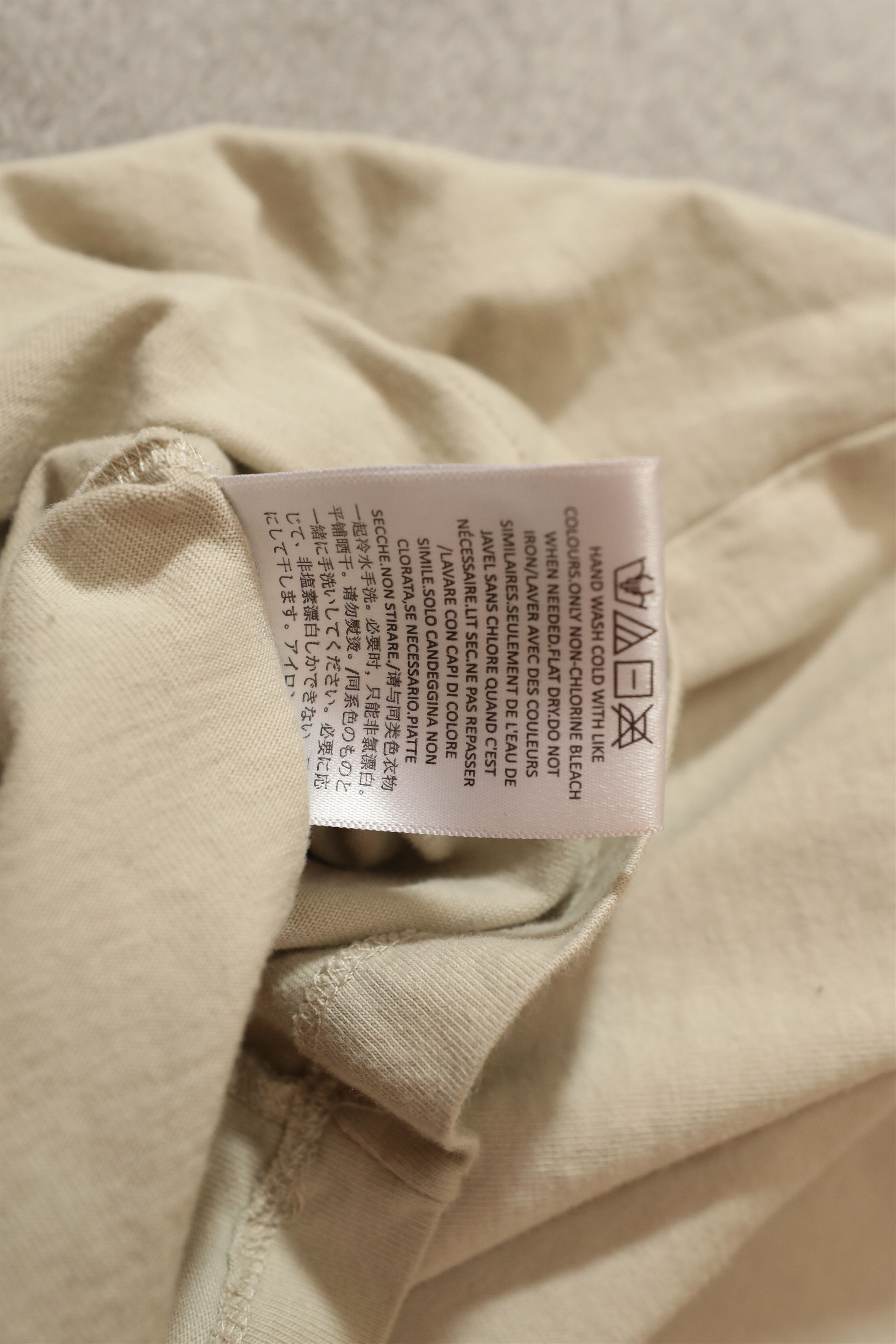 Fear of God Fear of God Essentials Mockneck Logo Tee (S) Size US S / EU 44-46 / 1 - 13 Thumbnail