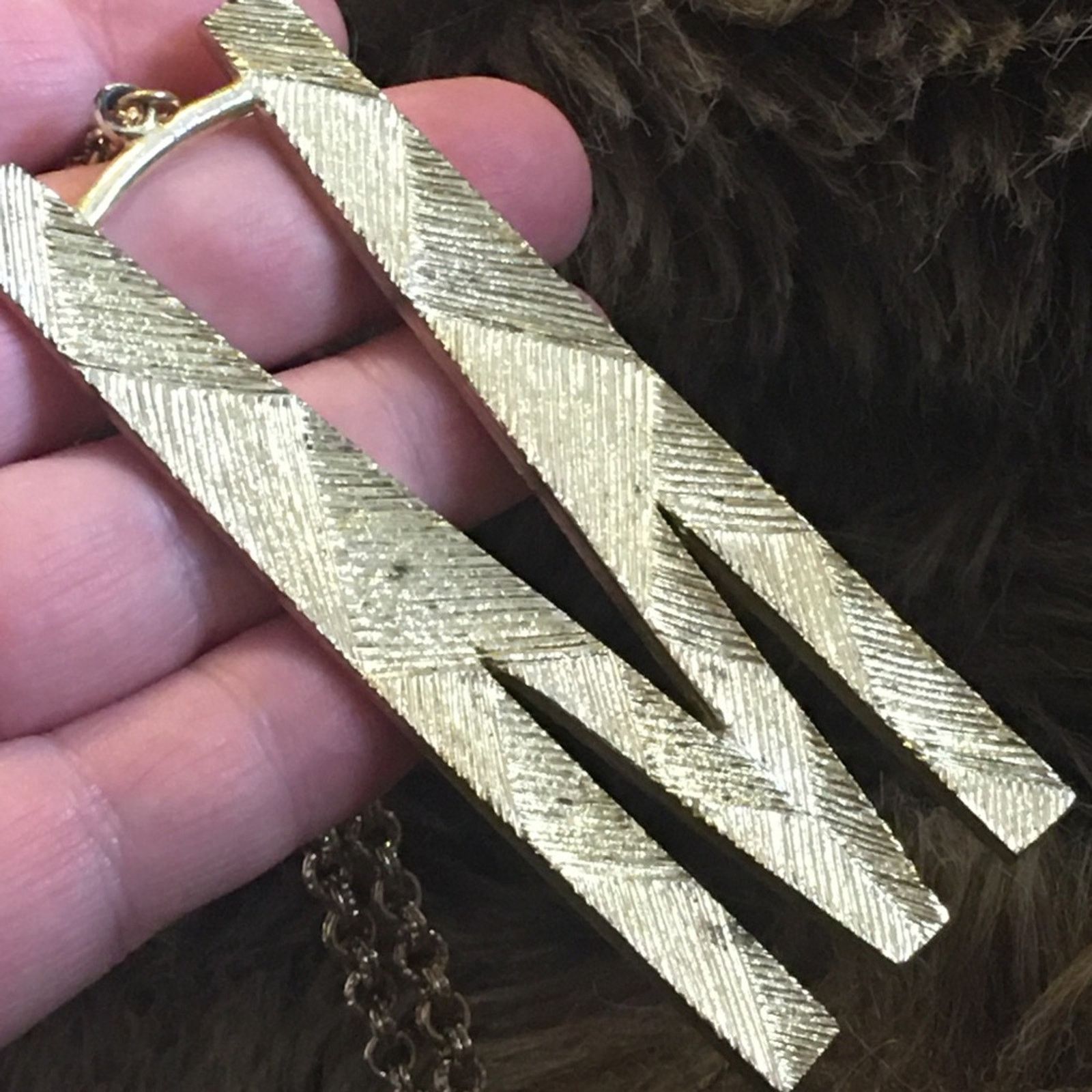 Vintage Vintage 70s monogram pendant on chain necklace Size ONE SIZE - 8 Thumbnail