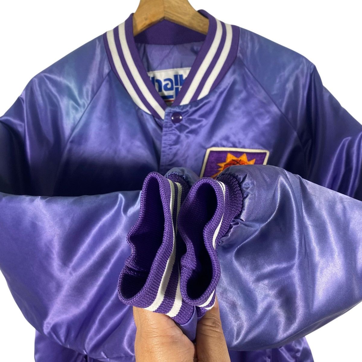 NBA Vintage 90s Phoenix Suns Satin Bomber Jacket L Size Purple Size US L / EU 52-54 / 3 - 9 Thumbnail