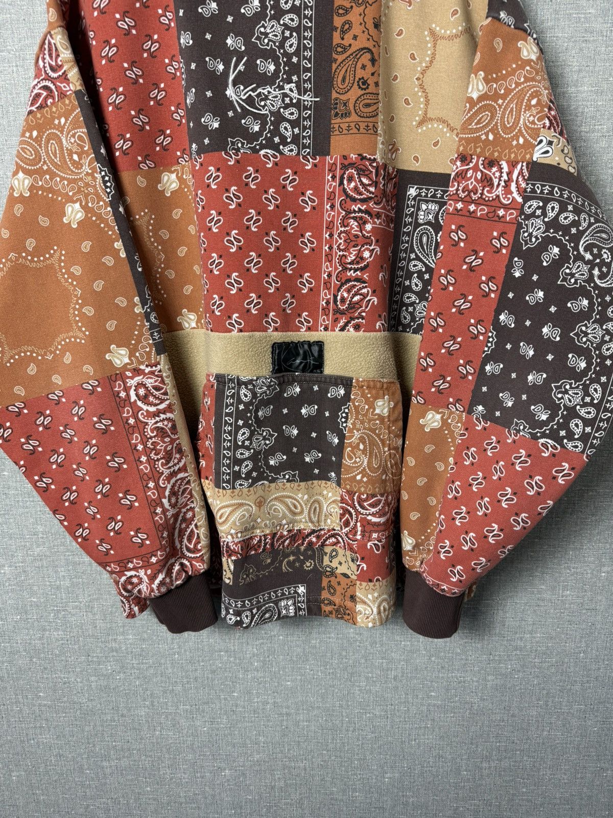 Karl Kani Karl Kani Patchwork Bandana Hoodie Center Logo Fleece Detail Size US M / EU 48-50 / 2 - 3 Thumbnail