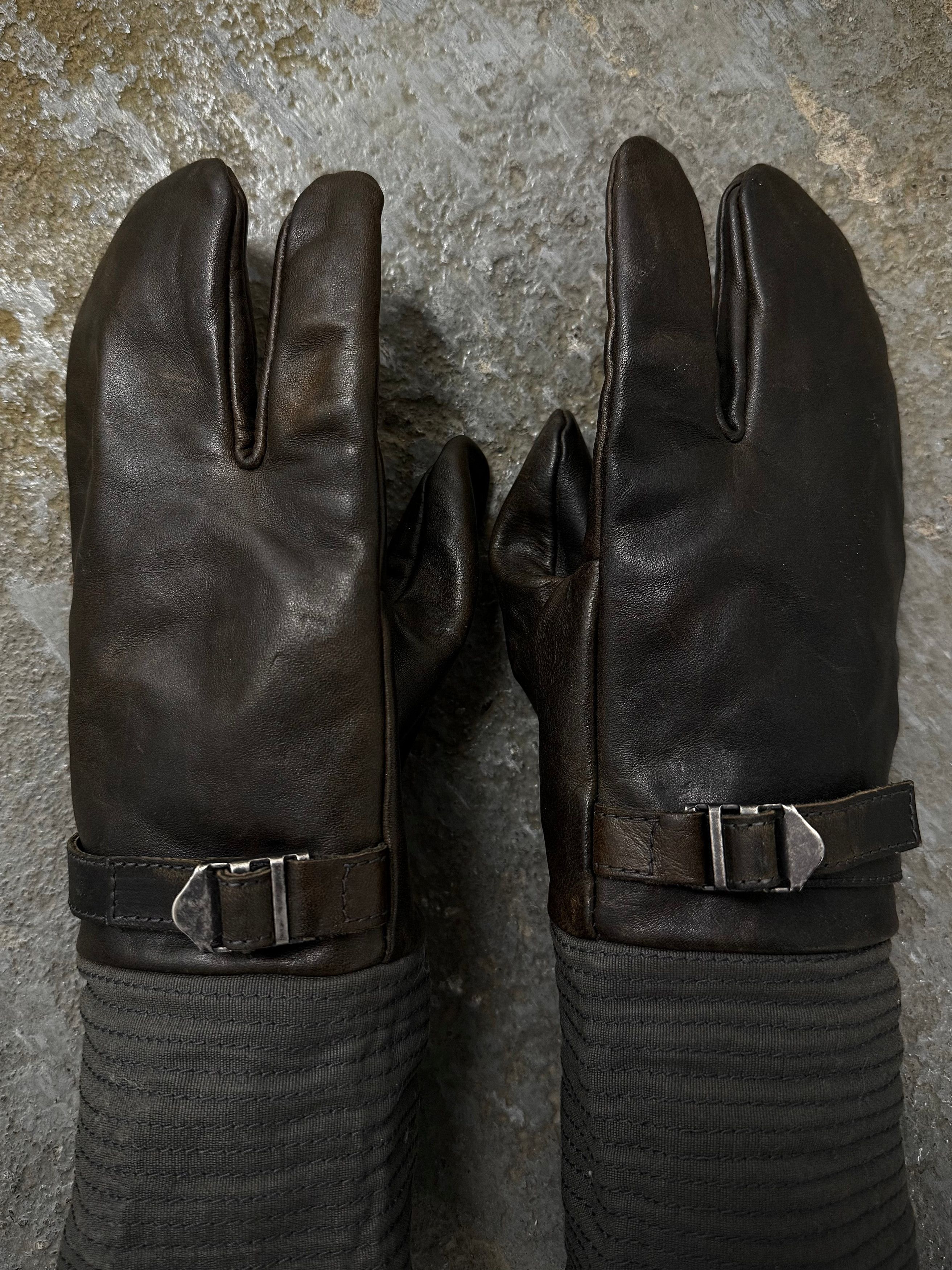 Deepti DEEPTI Collection Wired Trigger Horse Leather Gloves Size ONE SIZE - 3 Thumbnail