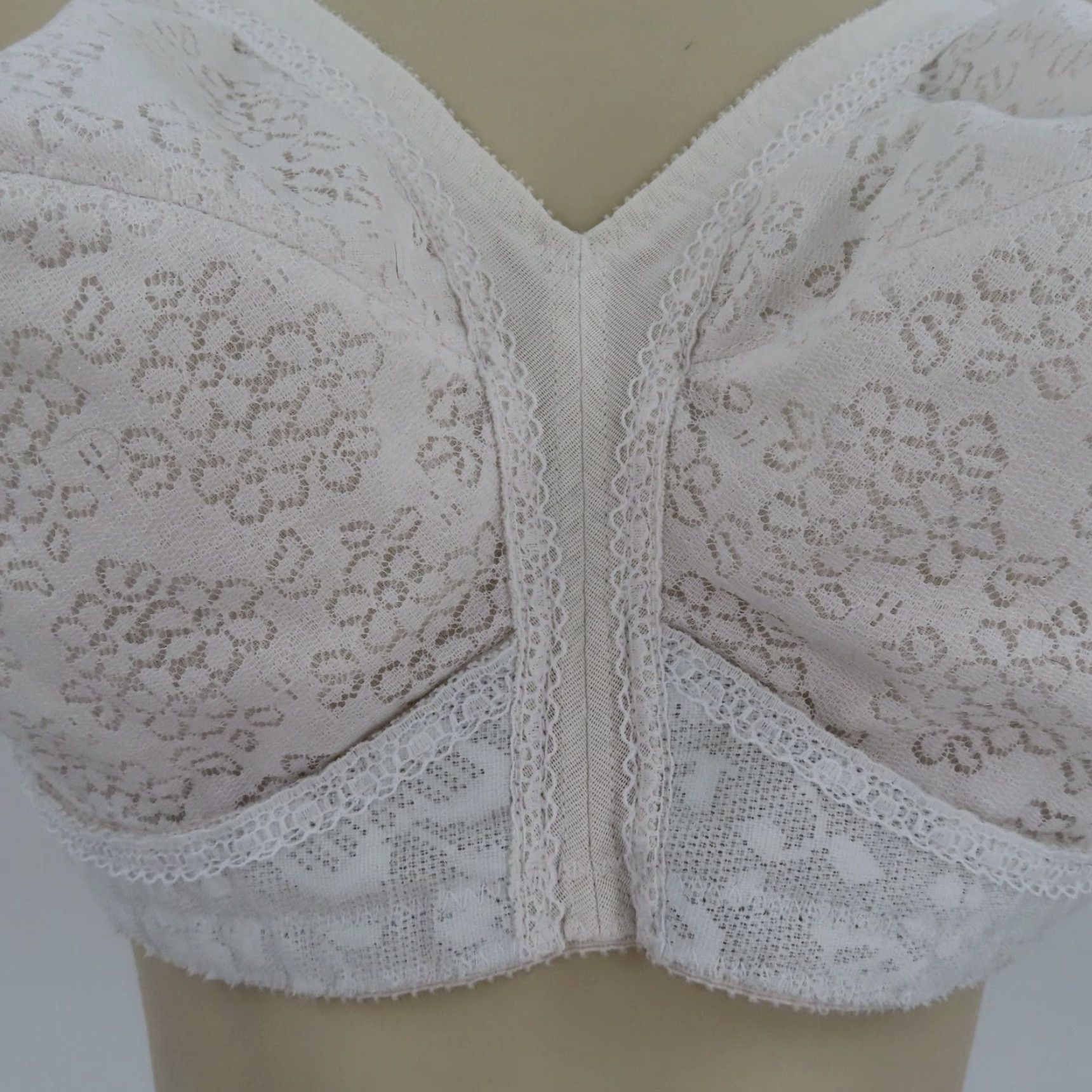 Vintage Playtex 38D 18 Hour Sensational Support Wirefree Bra 0027 White Women Unlined T-Shirt Cup D Size ONE SIZE - 3 Thumbnail