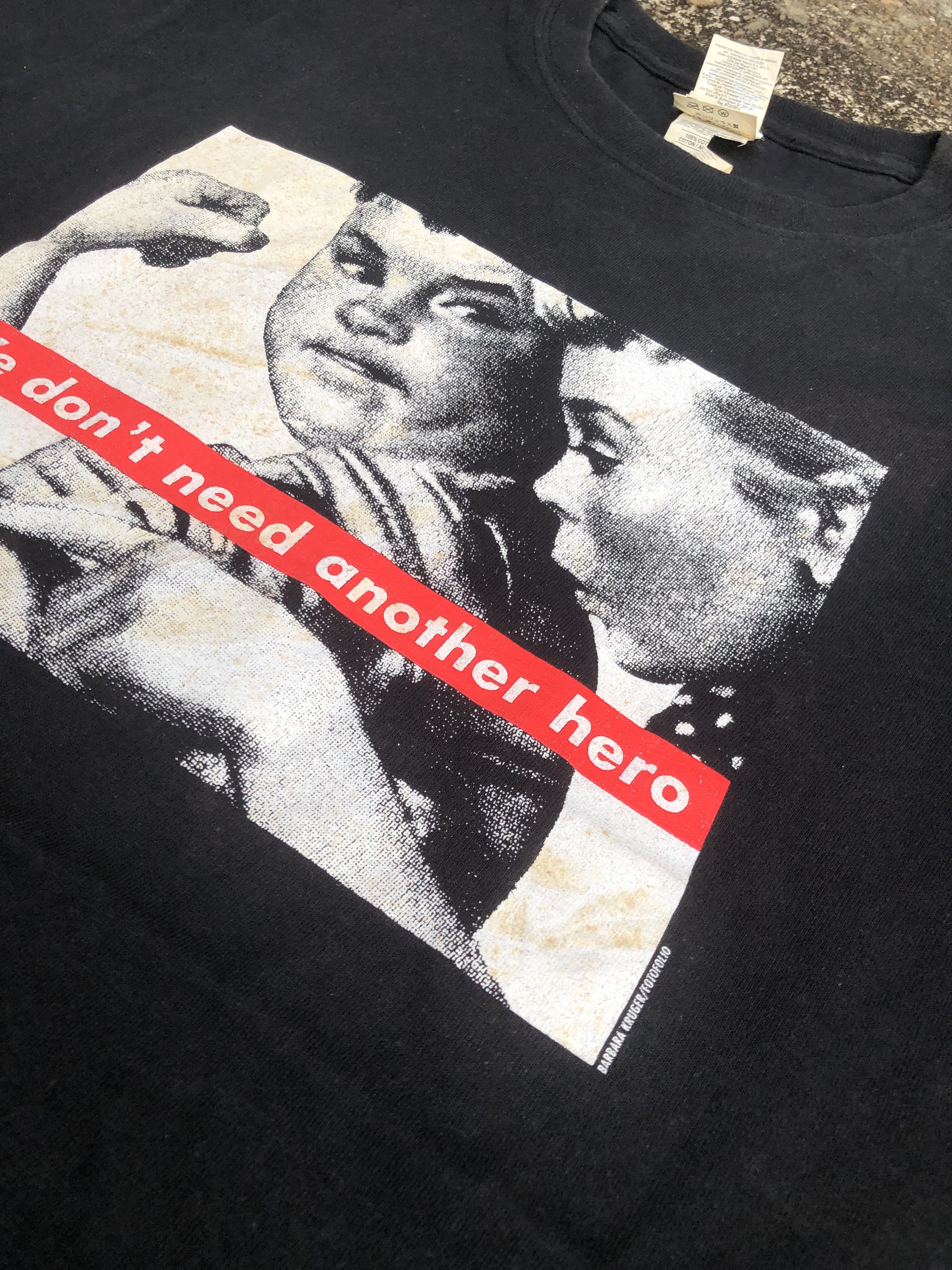 Barbara Kruger 🔥Vintage Y2K BARBARA KRUGER Fotofolio Art T-Shirt Size US S / EU 44-46 / 1 - 5 Thumbnail