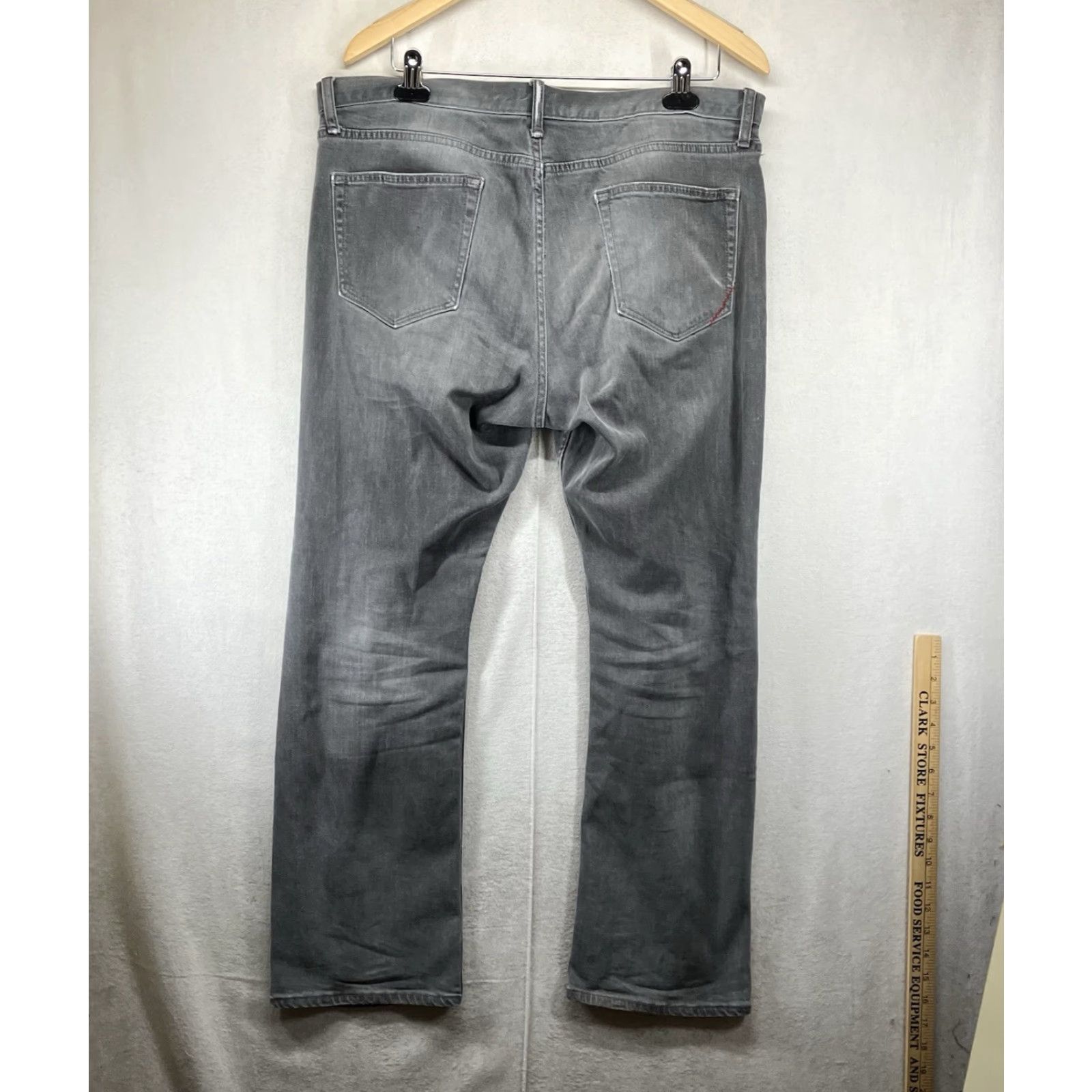 Banana Republic Banana Republic Jeans Mens 35x30 Gray Vintage Straight Whiskered 5-Pocket Logo Regular Denim Cotton Zip Closure Size US 35 - 2 Thumbnail
