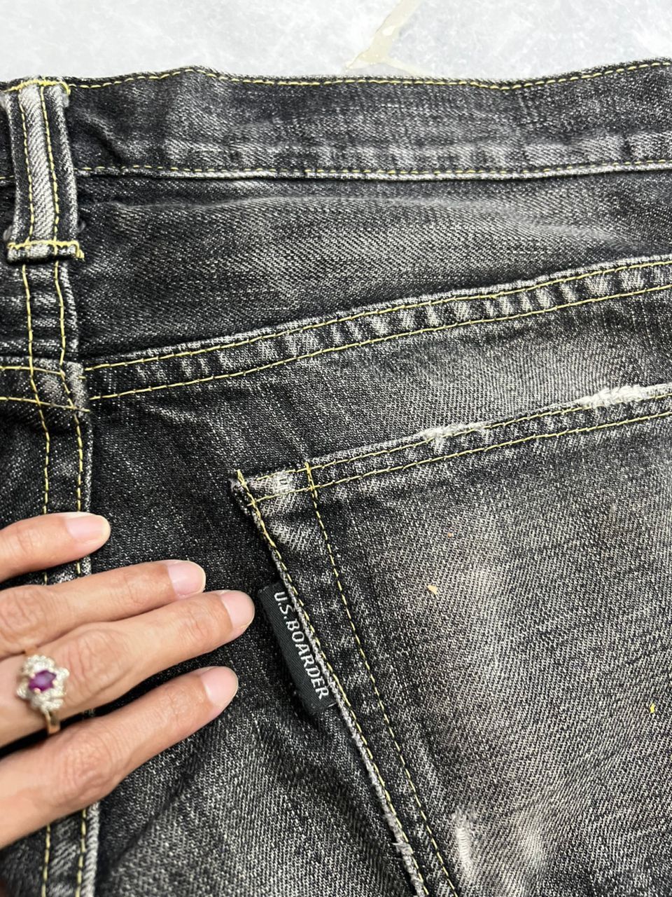Japanese Brand Japanese Brand US Boarder Kixx Selvedge Jeans Size US 33 - 11 Thumbnail