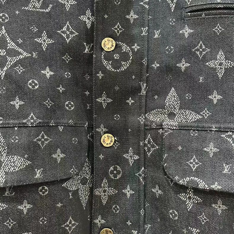Louis Vuitton Louis Vuitton Baby's breath Logo denim jacket Size US S / EU 44-46 / 1 - 4 Thumbnail