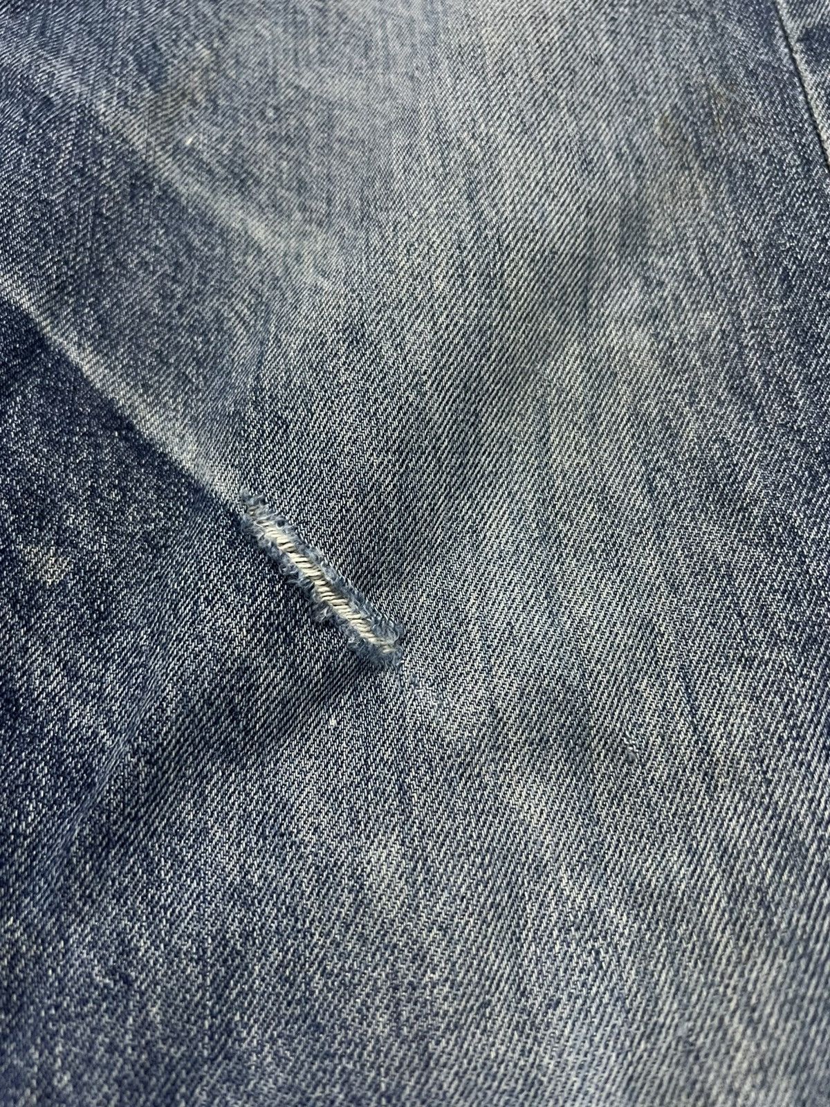 Levi's Vintage 90’s Levis 501 XX Big E Distressed Jeans Size US 29 - 8 Thumbnail