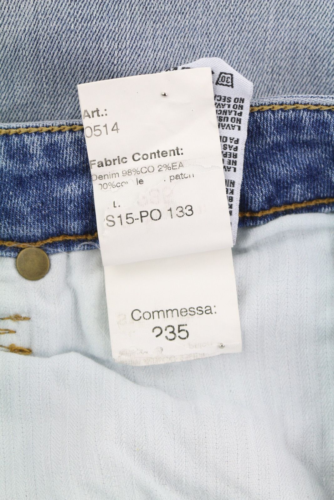R13 ALISON CROP 24 Light Destroyed Faded Patches Distress 86480 Size 24" / US 00 / IT 34 - 9 Thumbnail