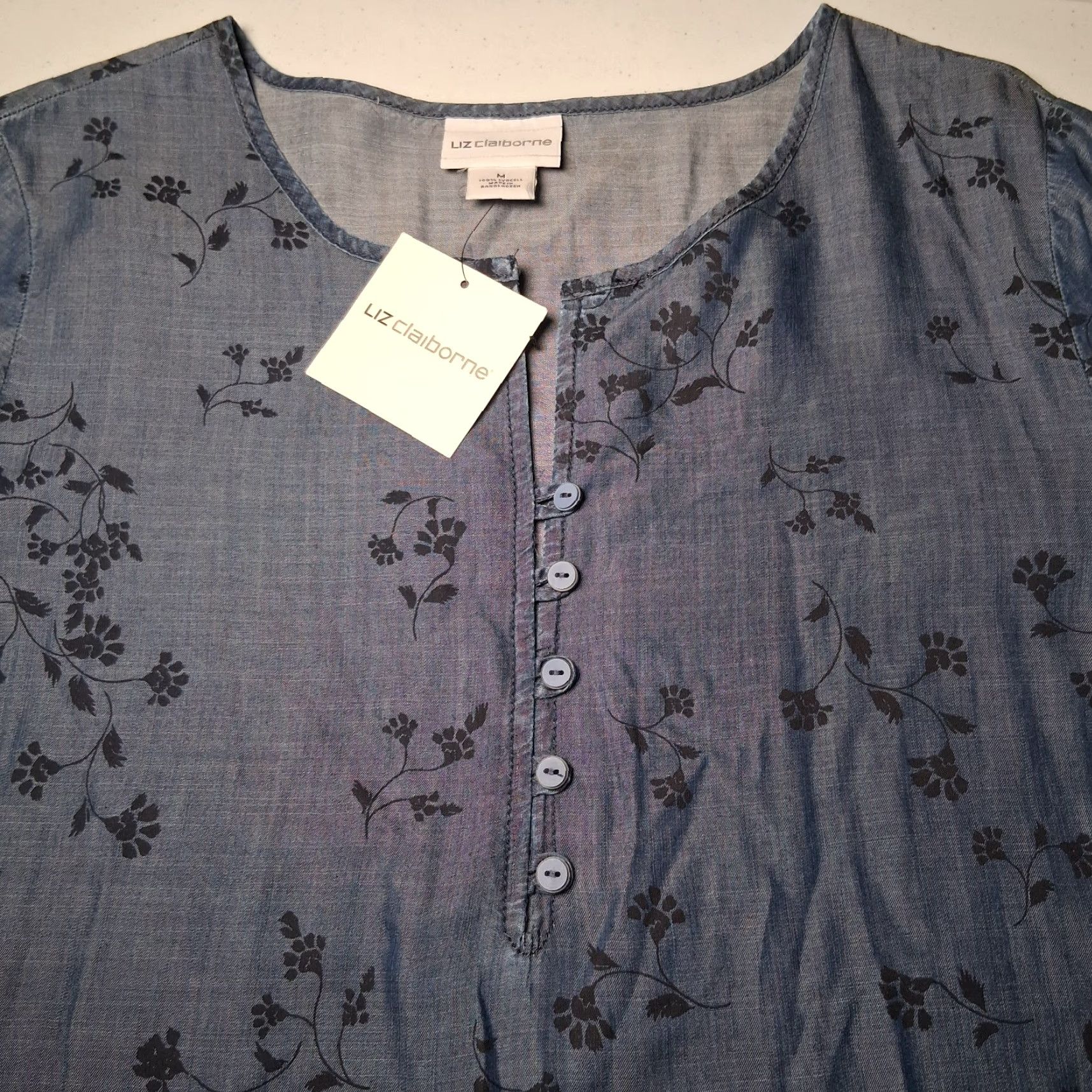 Liz Claiborne Liz Claiborne Blouse M Blue Floral Lyocell 3/4 Sleeve Bow Cuff Button NEW Size M / US 6-8 / IT 42-44 - 7 Thumbnail