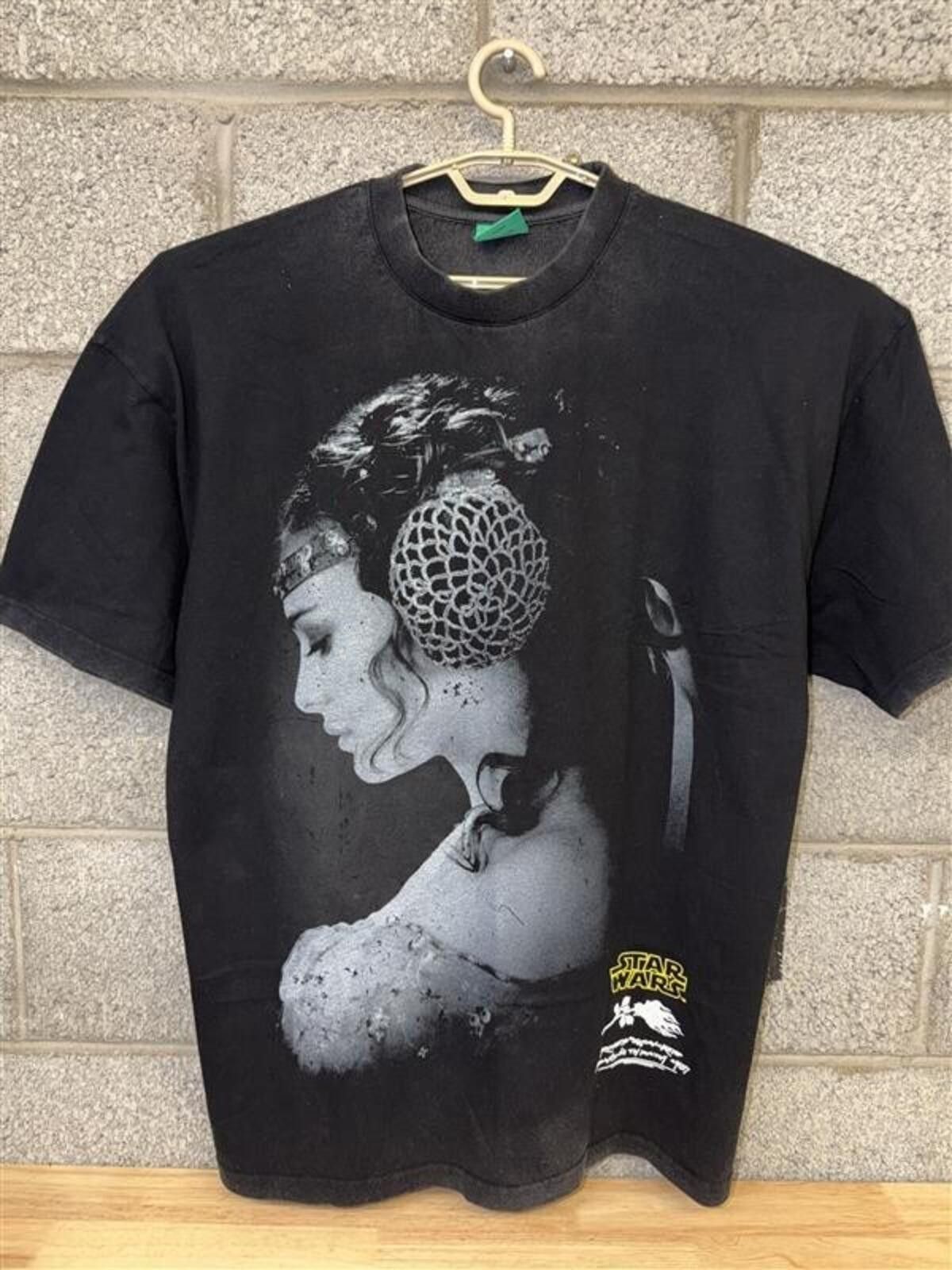 Civil Regime Darc Sport x Star Wars Padmé Graphic Tee Deadstock Size XL Size US XL / EU 56 / 4 - 1 Thumbnail