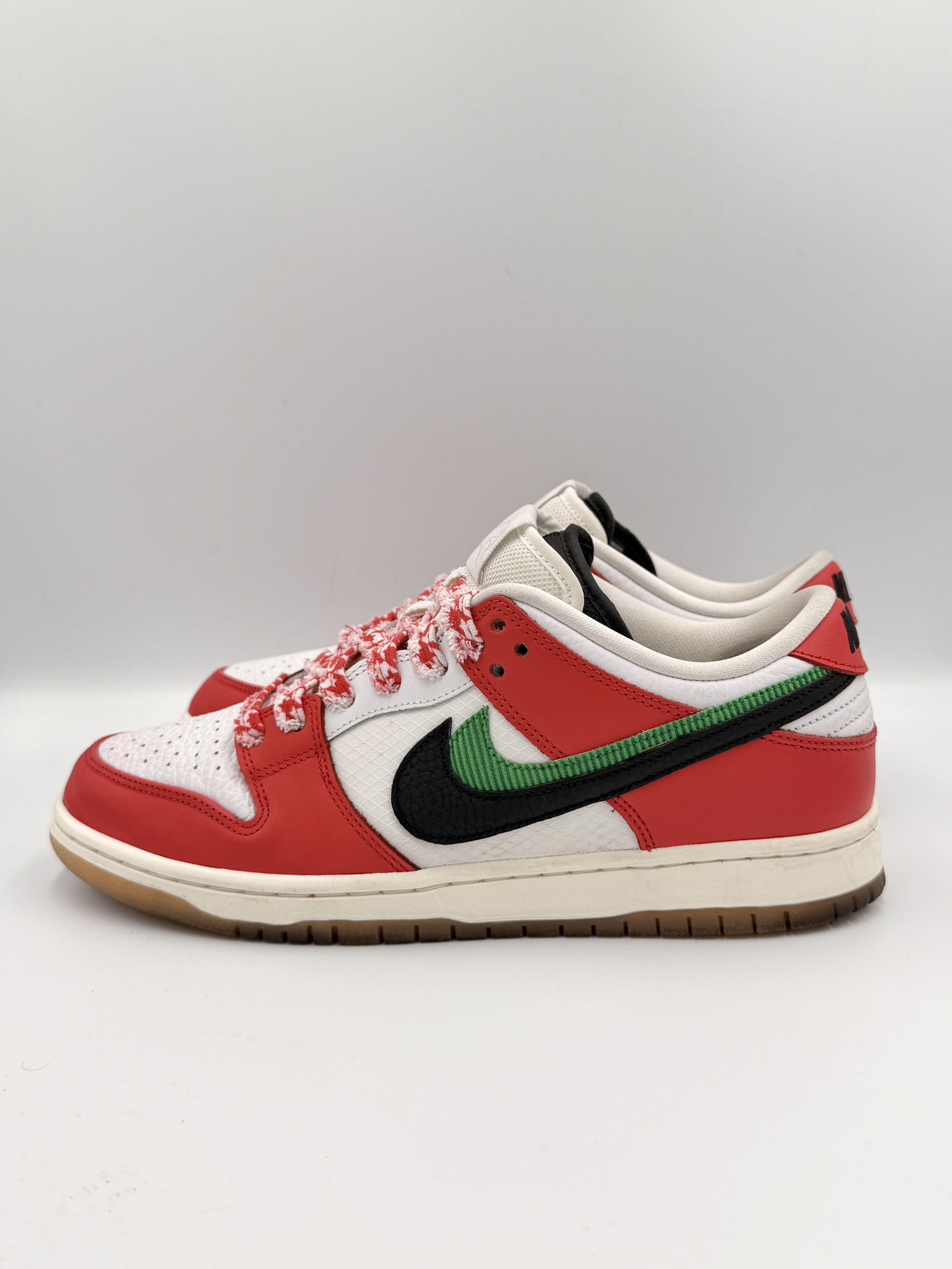 Frame Frame Skate Nike SB Dunk Low Habibi Red Black Size US 9 / EU 42 - 4 Thumbnail