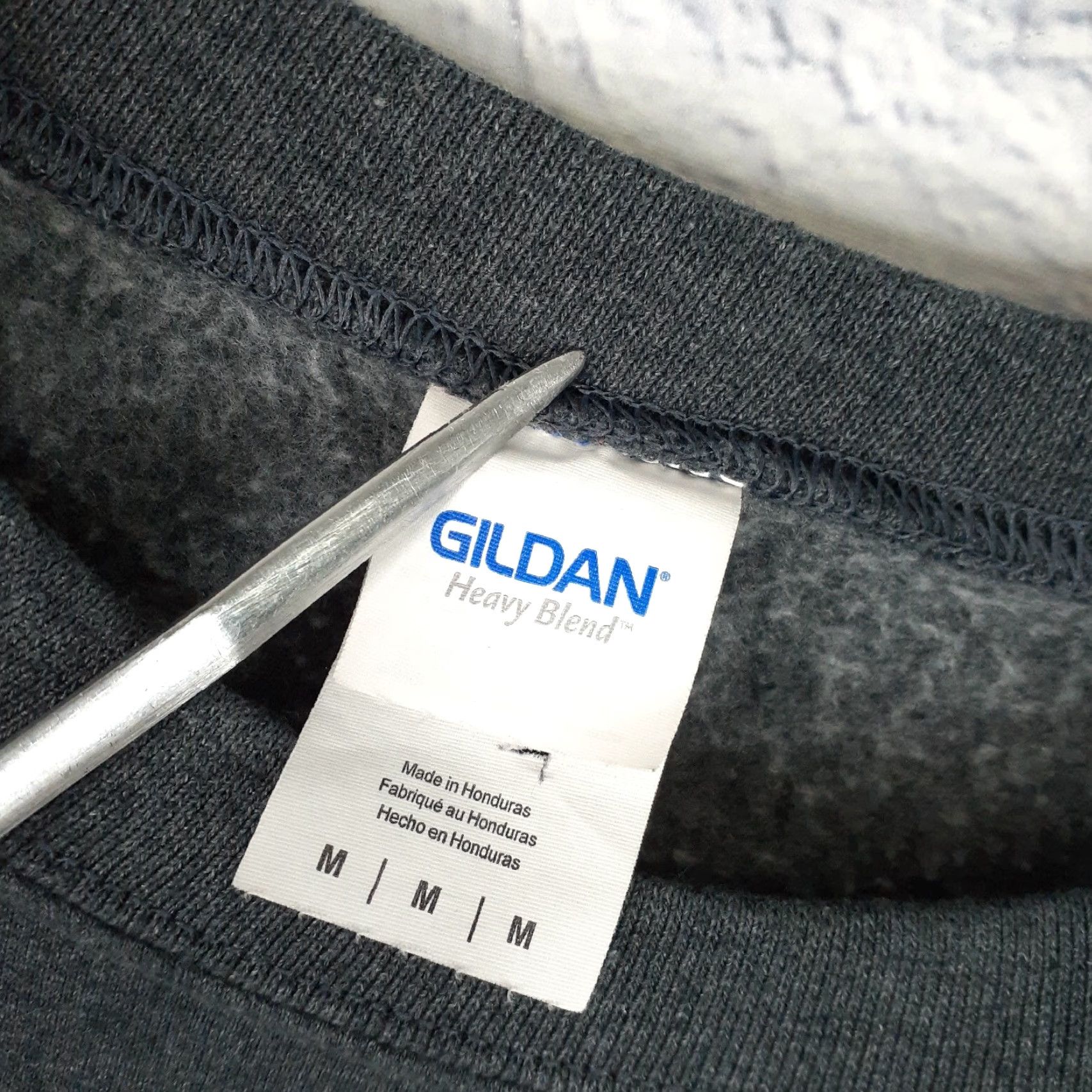 Gildan **Gildan Gray Pullover Sweatshirt Small** User: **Gildan Gray Sweatshirt Adult Small** Size US S / EU 44-46 / 1 - 5 Thumbnail