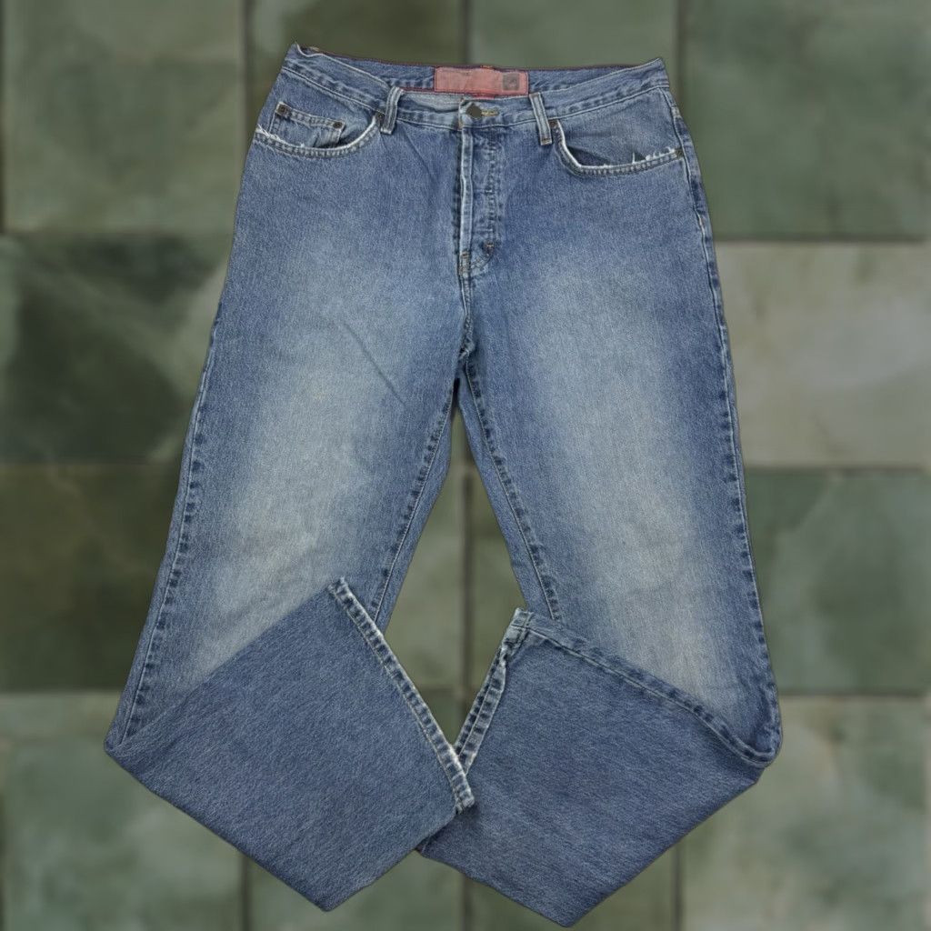 Mossimo VINTAGE Mossimo Jeans Button Fly 33x32 Adult Men Hipster Punk Y2K Skater Bootcut Blue Denim Cotton Regular Inseam 32 Mens Size US 33 - 1 Thumbnail