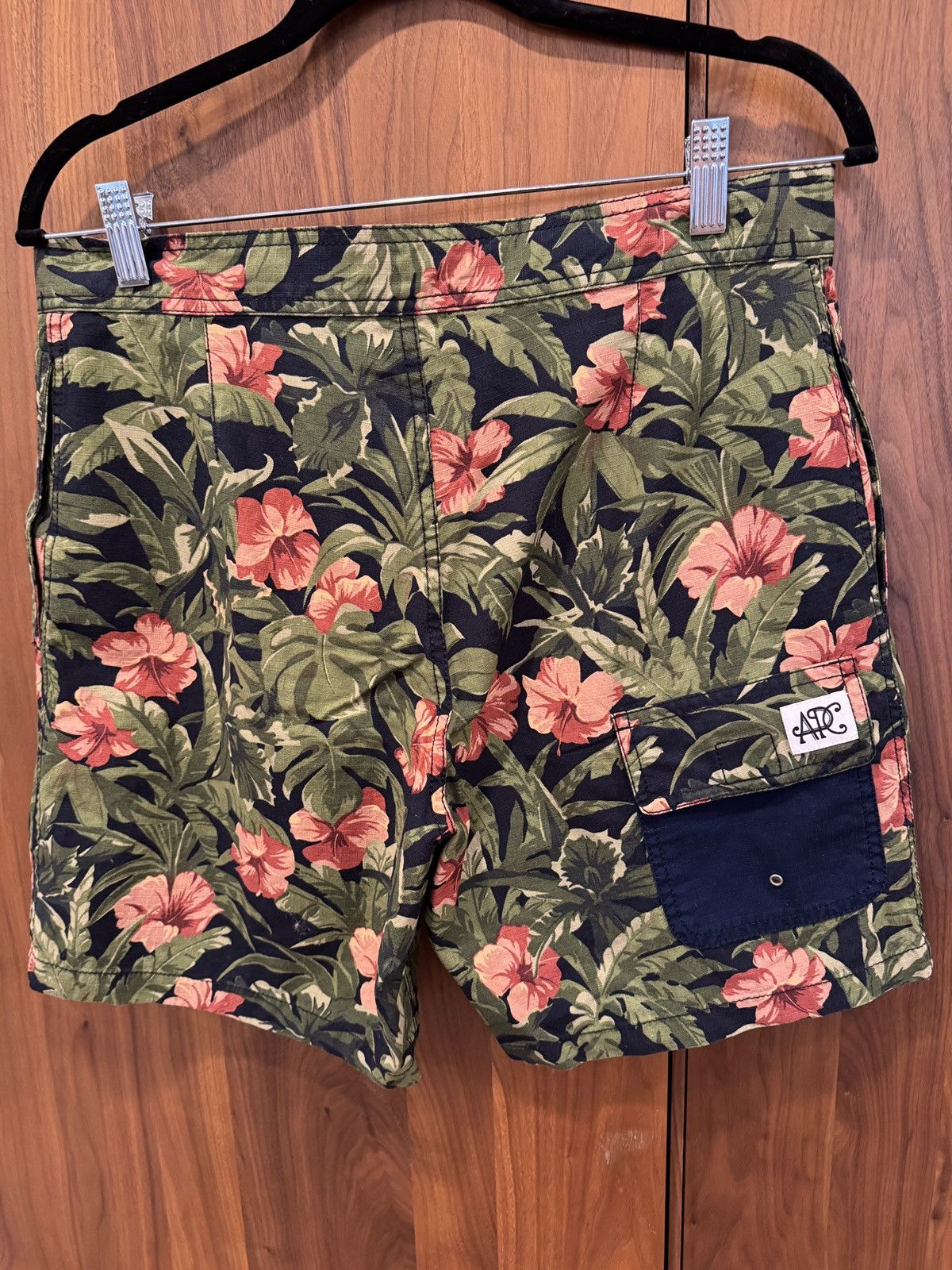 A.P.C. A.P.C. Floral Print Shorts NWT Size Medium Size US 32 / EU 48 - 3 Thumbnail