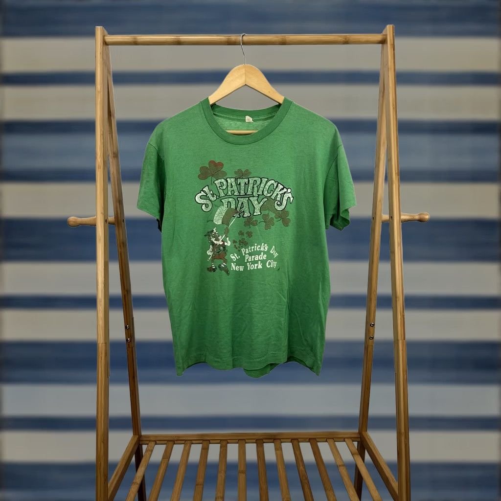 Vintage VTG 80s New York City St Patrick's Day Parade Paper Thin Burnout T-Shirt XL Shirt Mens Green Burnout 80s St Patrick's Day VTG NY City Size US XL / EU 56 / 4 - 1 Thumbnail