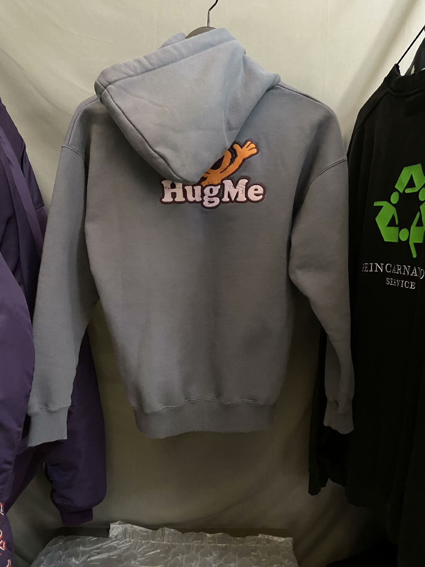 Vetements vetements hug me gray hoodie with graphic print Size ONE SIZE - 1 Thumbnail