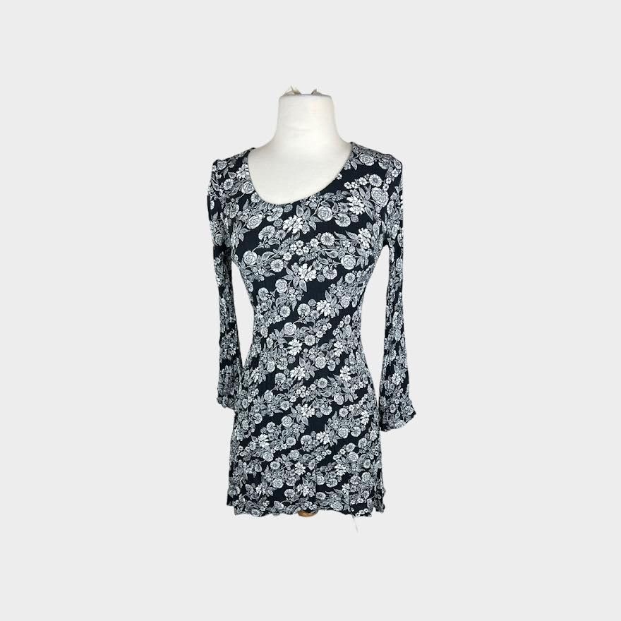 Mossimo Mossimo | Floral Black and White Bell Sleeve Dress | Small Size S / US 4 / IT 40 - 4 Thumbnail