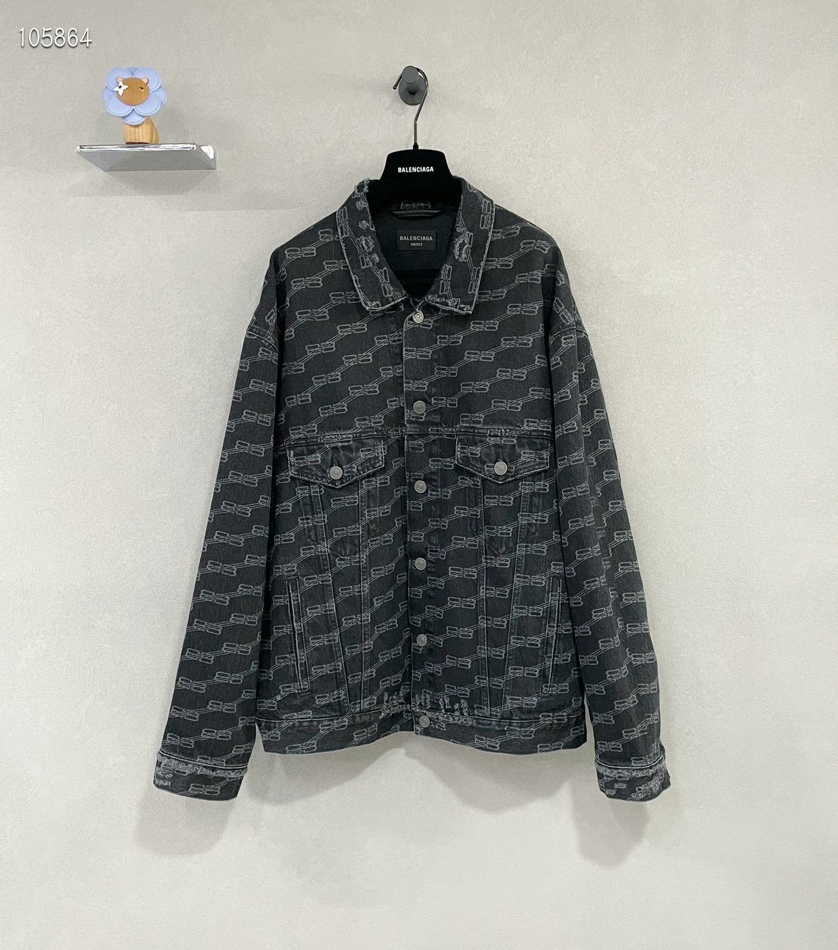 Balenciaga Balenciaga Black Full Printed Double B Denim Jacket 2501-Ne Size US L / EU 52-54 / 3 - 1 Thumbnail