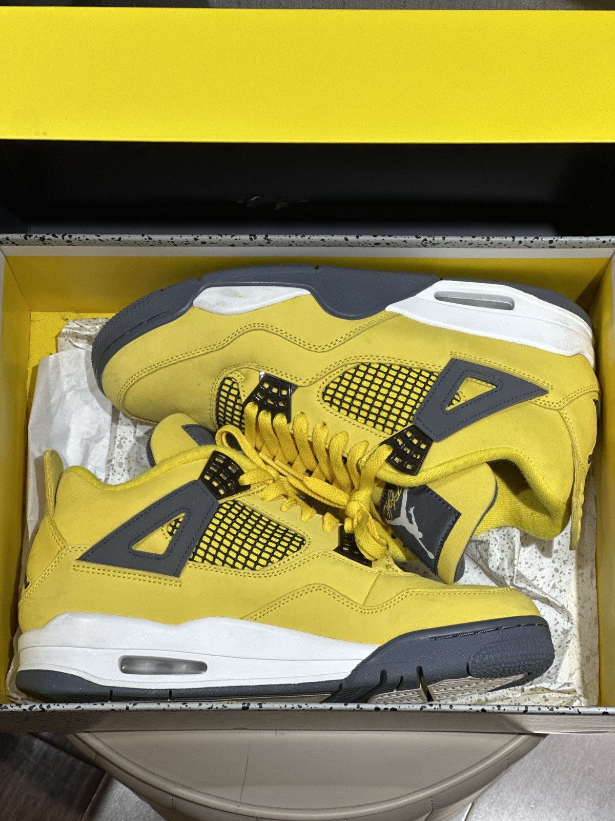 Jordan Brand Jordan 4 Retro Lightning Size US 9.5 / EU 42-43 - 2 Thumbnail