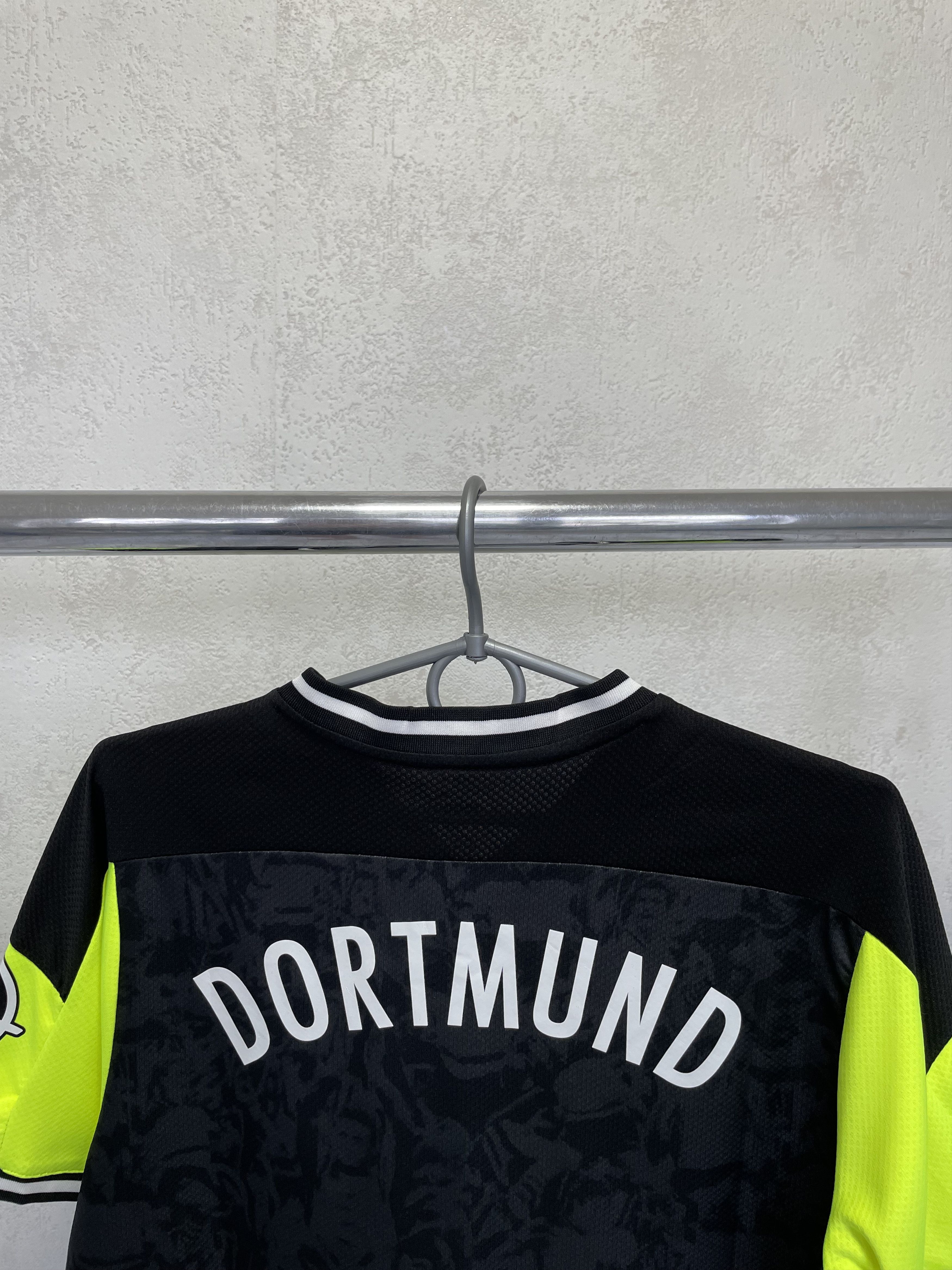 Puma Puma Borussia Dortmund Rare Soccer Jersey Size US M / EU 48-50 / 2 - 9 Thumbnail