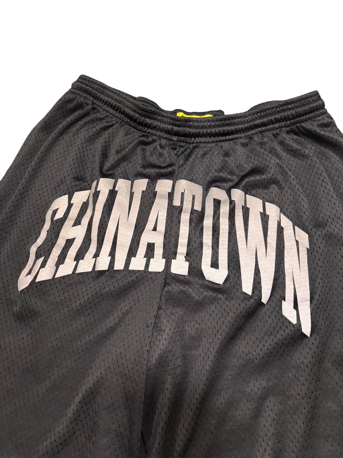 Champion × Market Chinatown Market x Champion Mesh 3M Shorts Size Medium Size US 32 / EU 48 - 4 Thumbnail