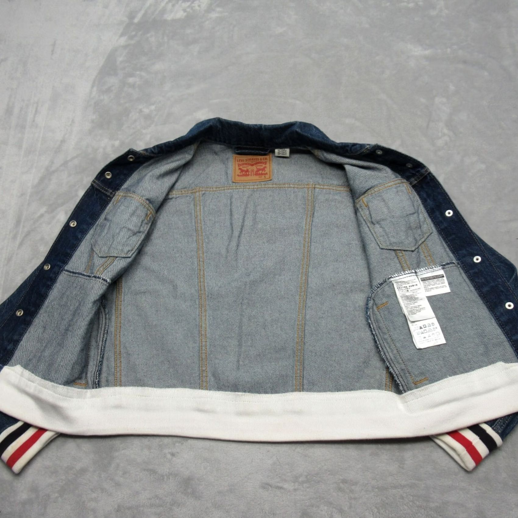 Levi's Levis Denim Trucker Jacket Womens Small Blue Ribbed Trims Button Front Varsity Size S / US 4 / IT 40 - 5 Thumbnail