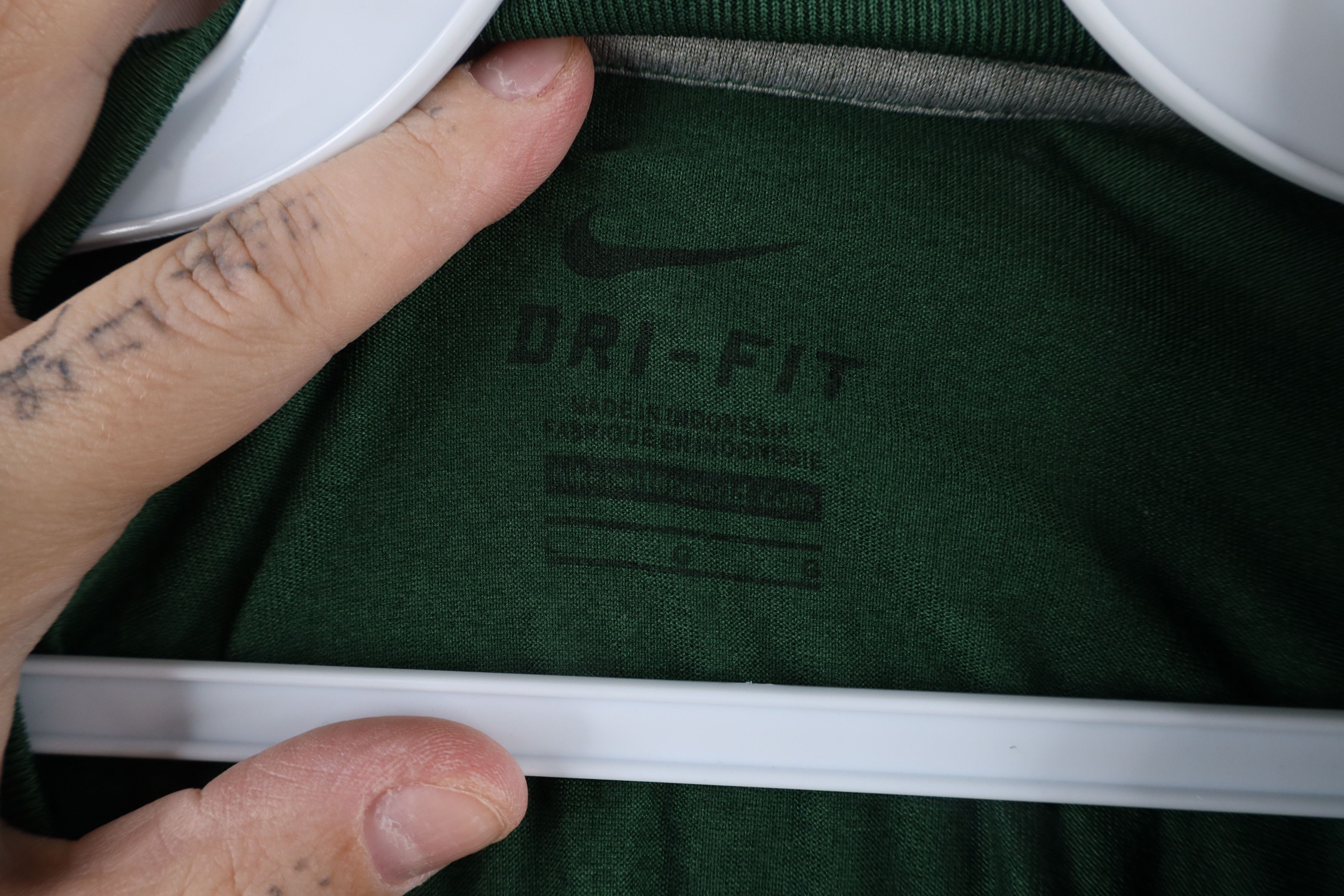 Nike × Vintage Nike University of Hurricanes Football Long Sleeve T-Shirt Size US L / EU 52-54 / 3 - 7 Thumbnail