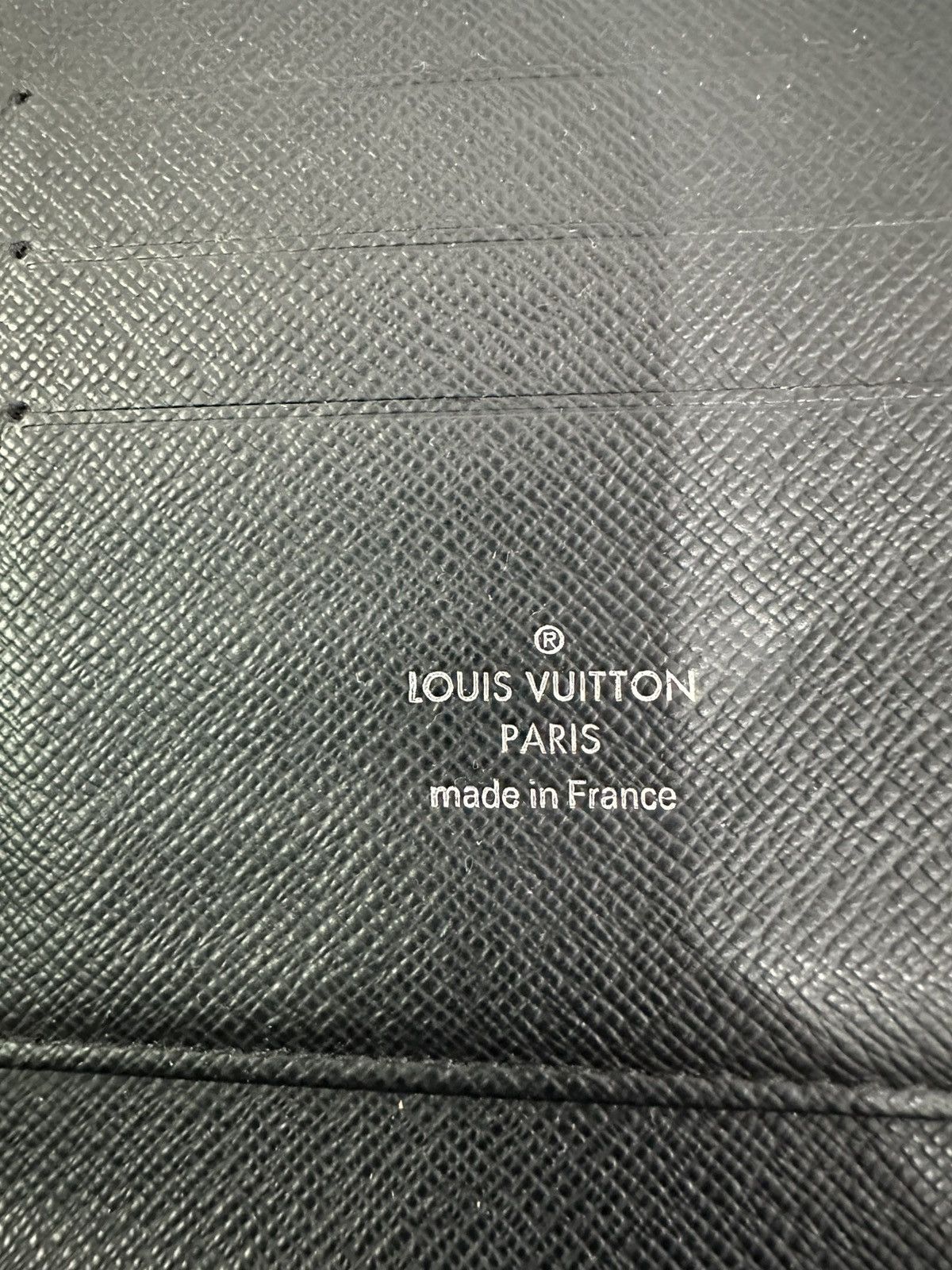 Louis Vuitton LOUIS VUITTON Taiga Zippy XL Wallet Black Size ONE SIZE - 6 Thumbnail