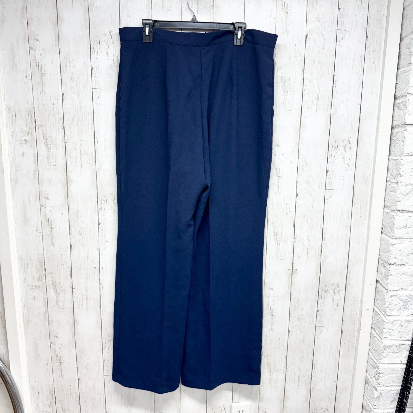 Other Connie Howard Pants Size 18 Navy Blue Pleated Front Trousers Size 40" / US 18 - 7 Thumbnail