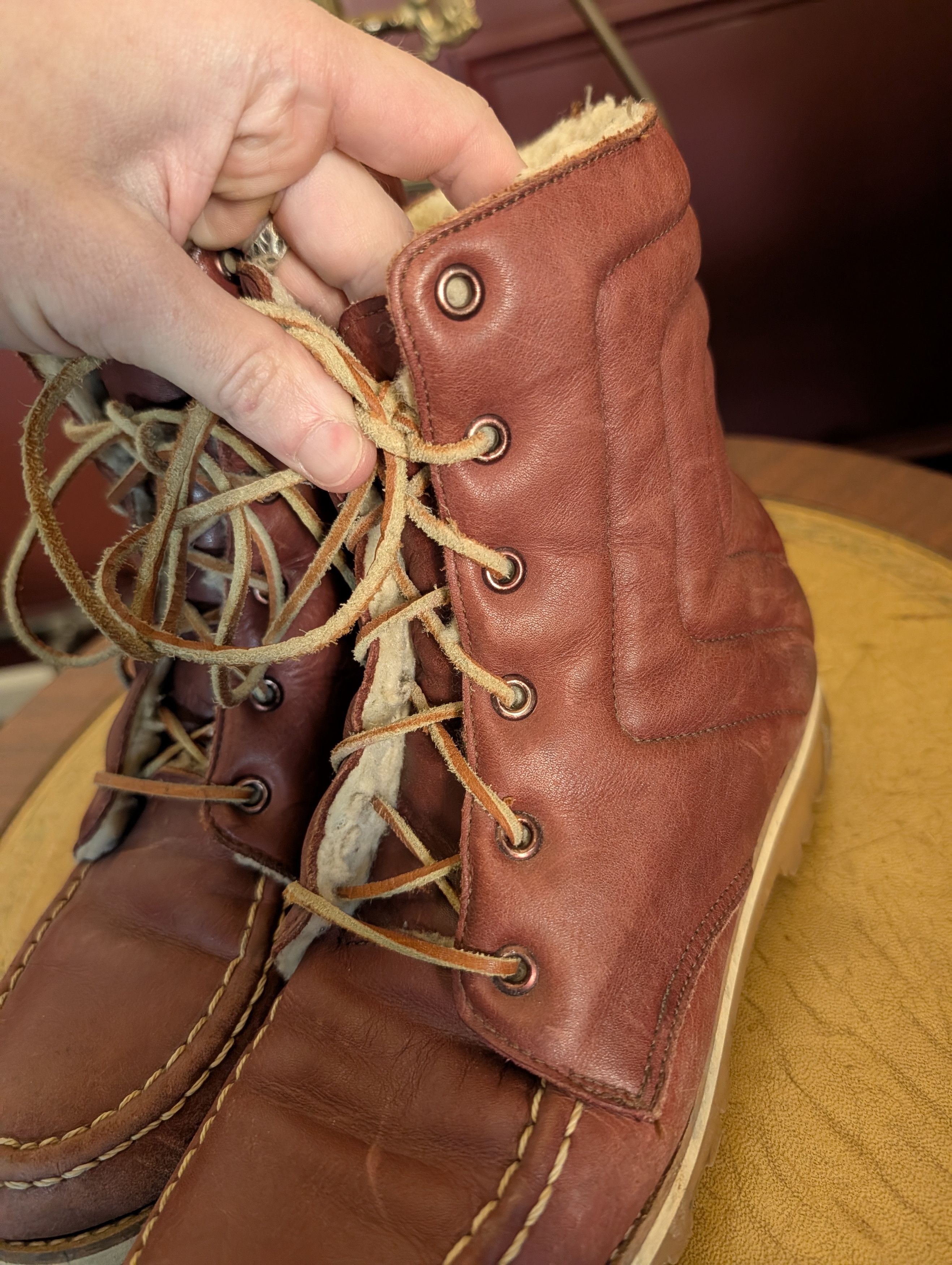 Saddleback Leather VTG burgundy leather shearling lined boots Size US 7 / EU 40 - 5 Thumbnail
